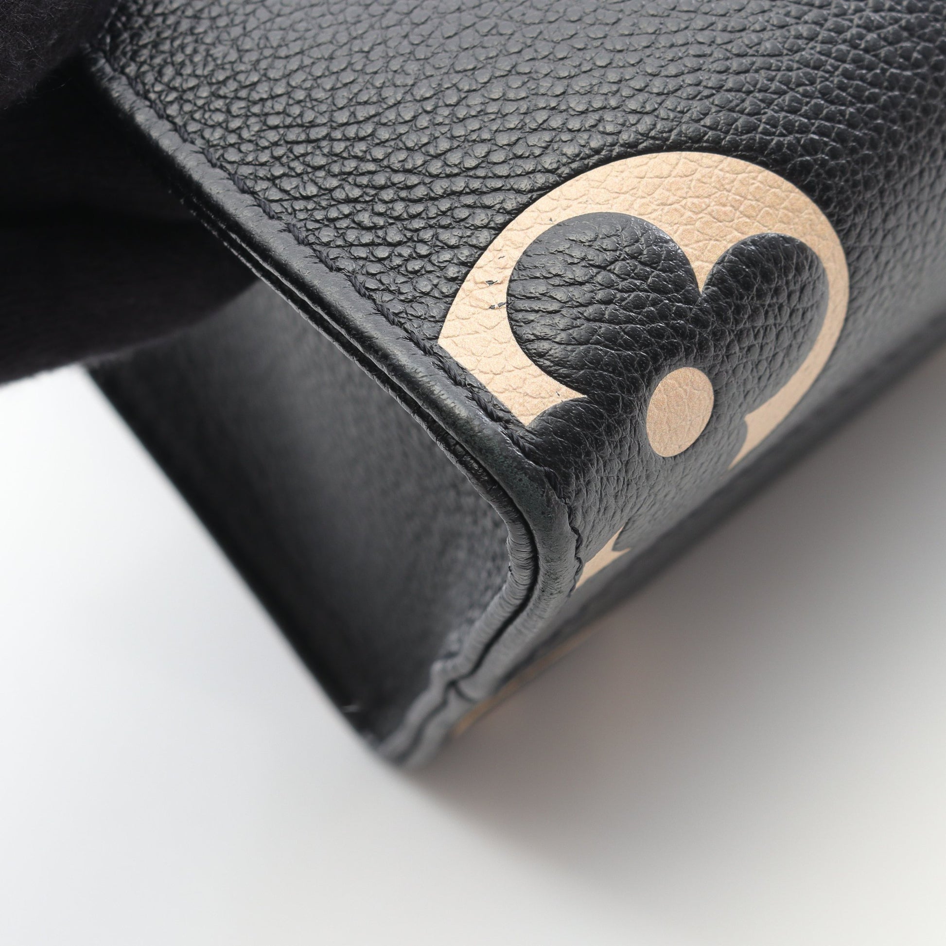 オンザゴーPM バイカラー モノグラムアンプラント ハンドバッグ レザー ブラック ベージュ 2WAY ルイヴィトン バッグ LOUIS VUITTON