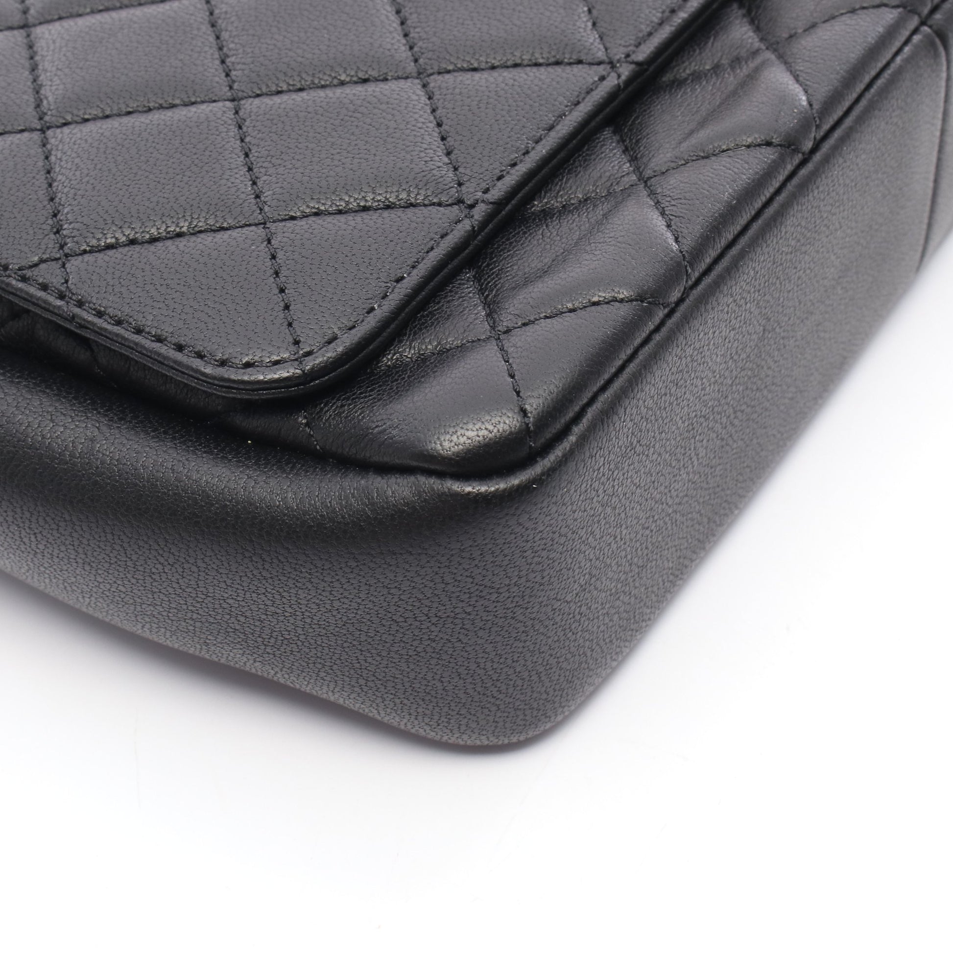 ミニマトラッセ カメリア チェーンショルダーバッグ ラムスキン ブラック ゴールド ゴールド金具 シャネル バッグ CHANEL
