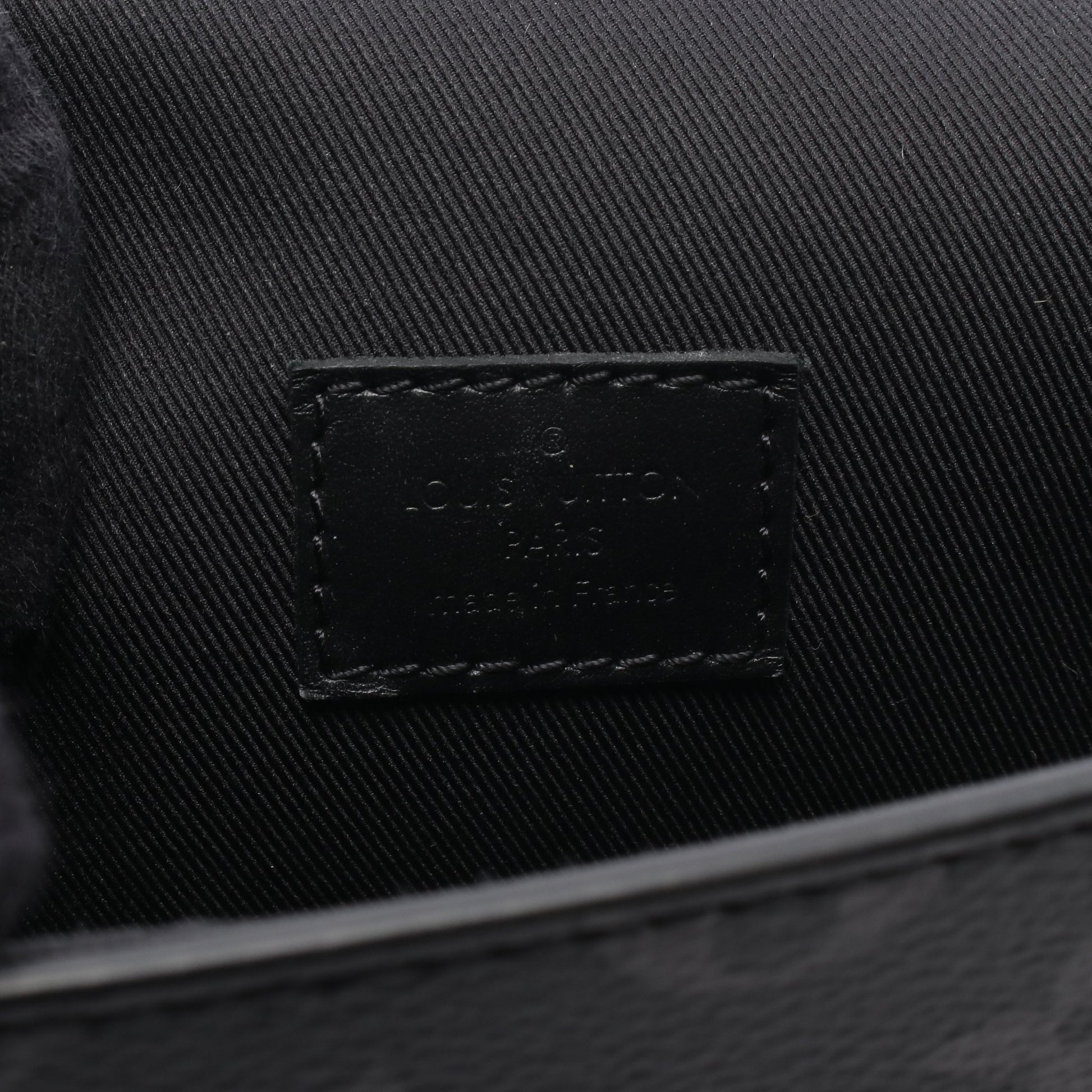 スティーマー ウェアラブル ウォレット モノグラムエクリプス ショルダーバッグ PVC レザー ブラック ルイヴィトン バッグ LOUIS VUITTON