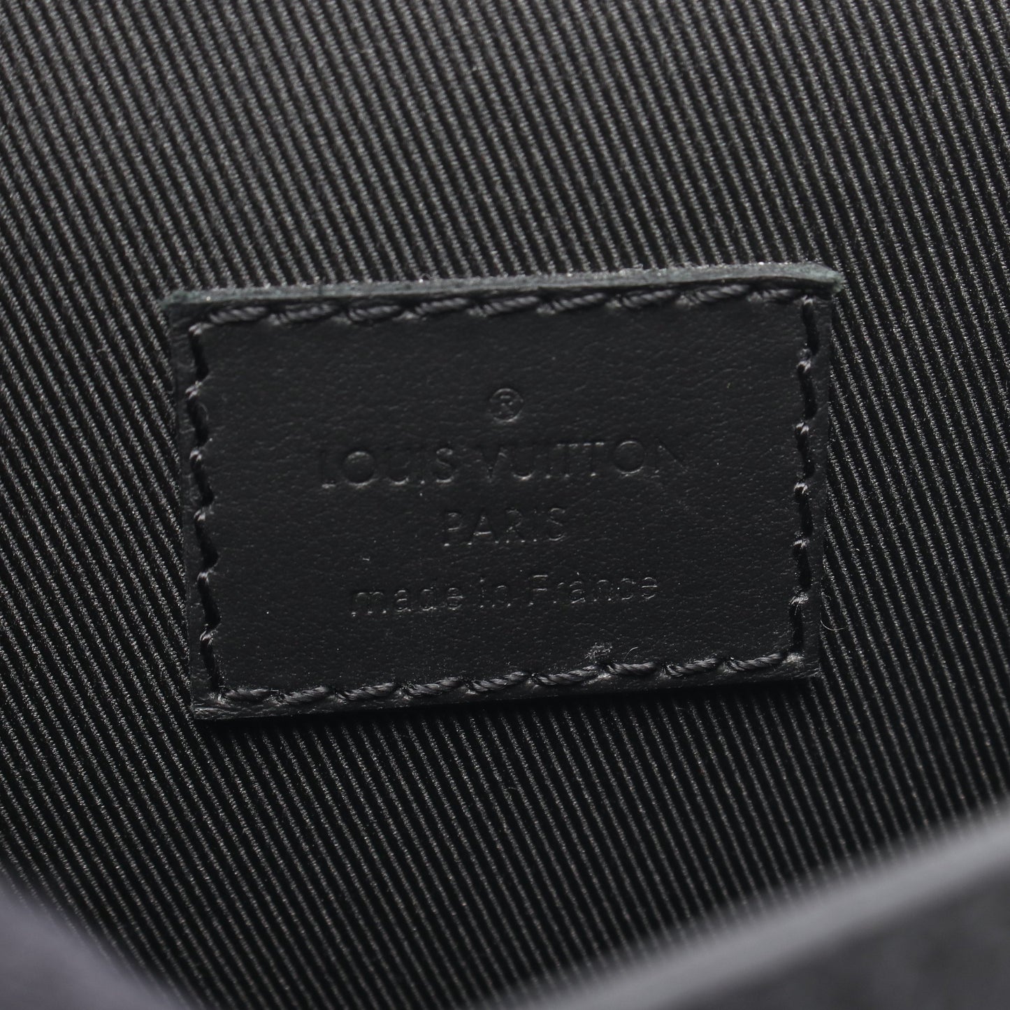 ファストライン ウェアラブル ウォレット LV アエログラム ショルダーバッグ レザー ブラック ルイヴィトン バッグ LOUIS VUITTON