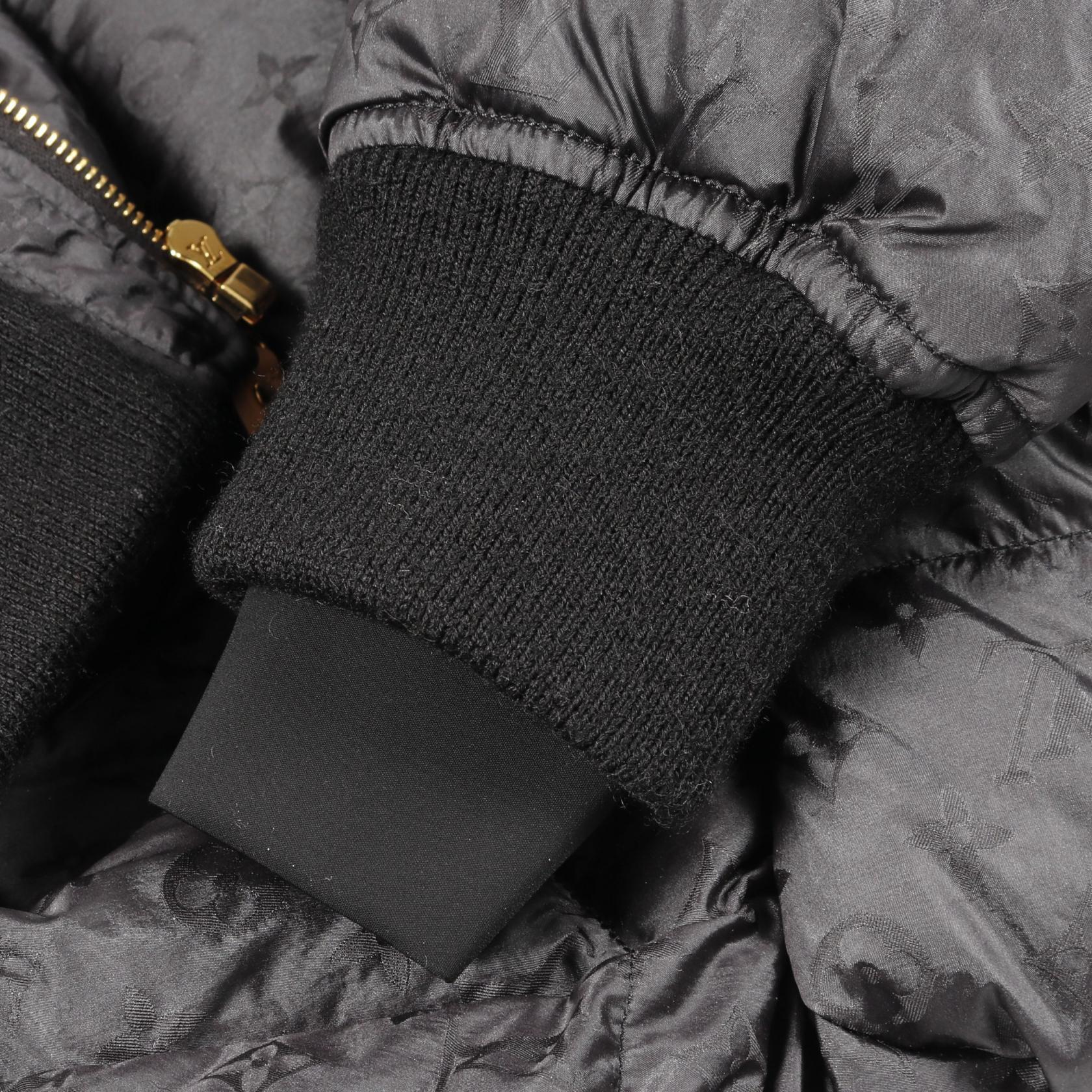 クロップド モノグラム パファジャケット ジャケット ナイロン ブラック 中綿 ルイヴィトン アウター LOUIS VUITTON