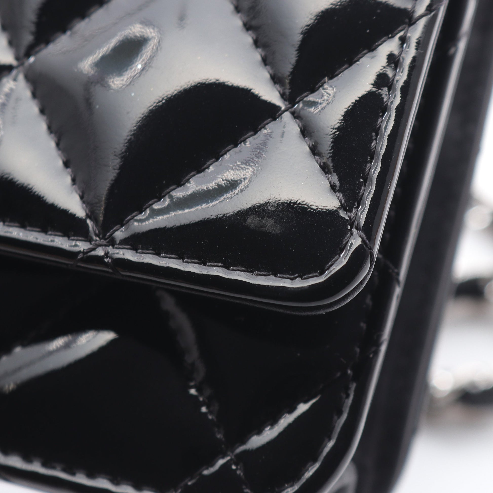 マトラッセ チェーンウォレット エナメルレザー ブラック シルバー金具 シャネル バッグ CHANEL