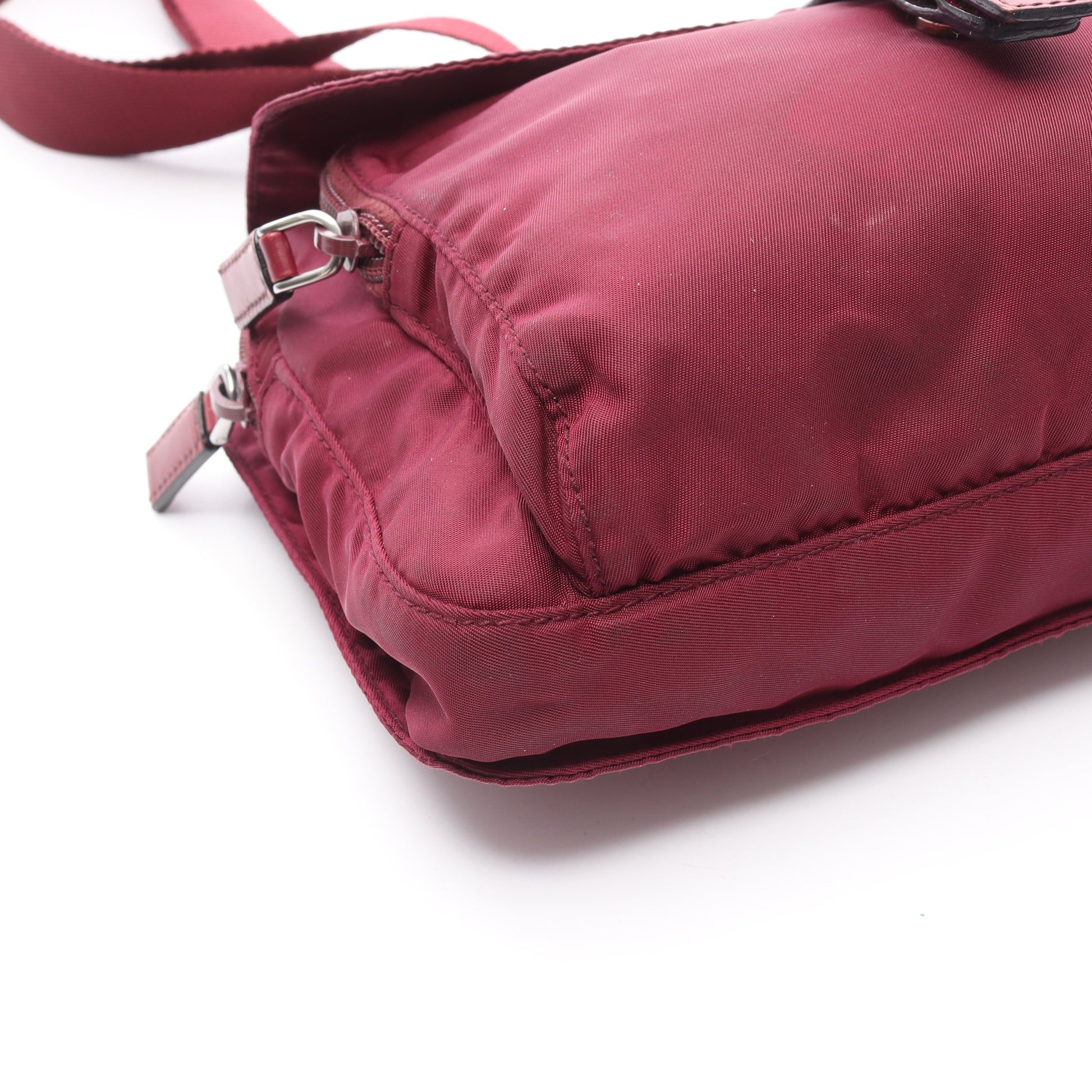 ショルダーバッグ ナイロン レザー ボルドー 三角プレート プラダ バッグ PRADA