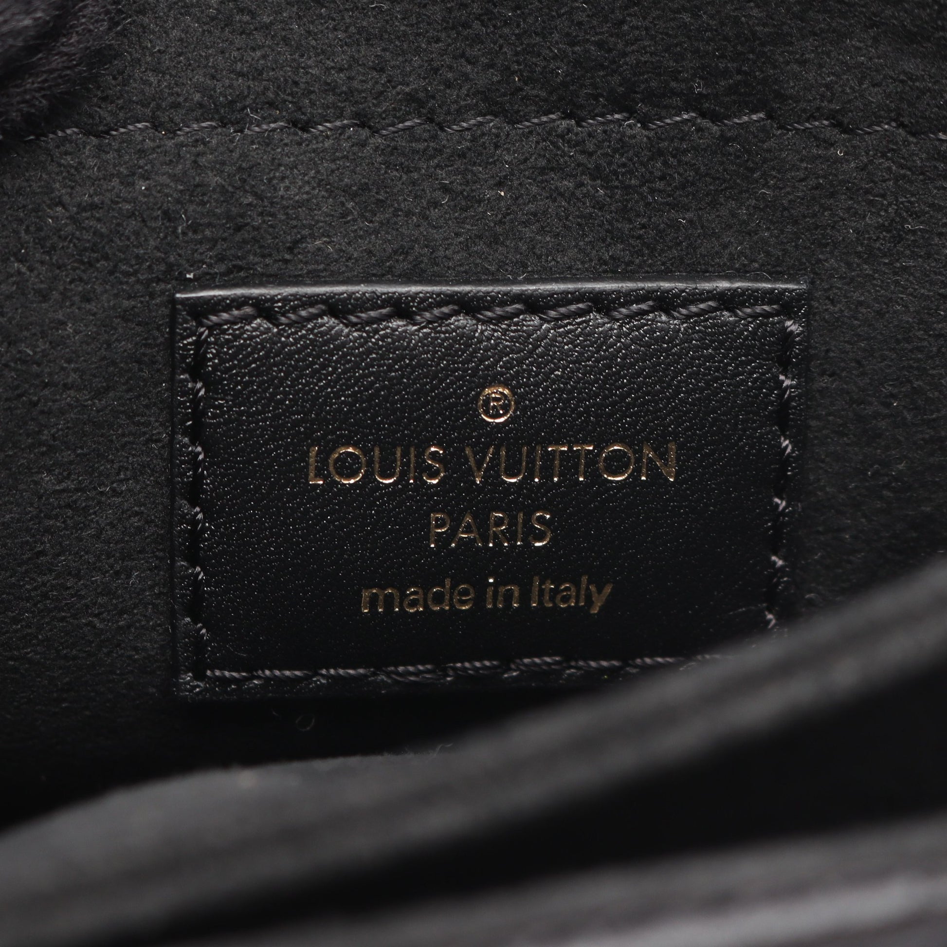 ニューウェーブ チェーンバッグPM チェーンショルダーバッグ レザー ブラック ルイヴィトン バッグ LOUIS VUITTON