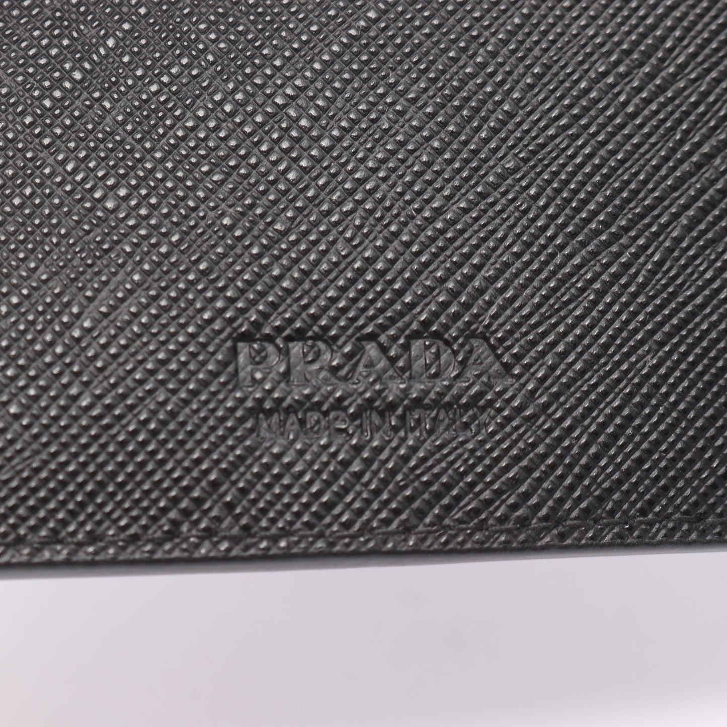 二つ折り財布 サフィアーノレザー ブラック プラダ 財布・小物 PRADA