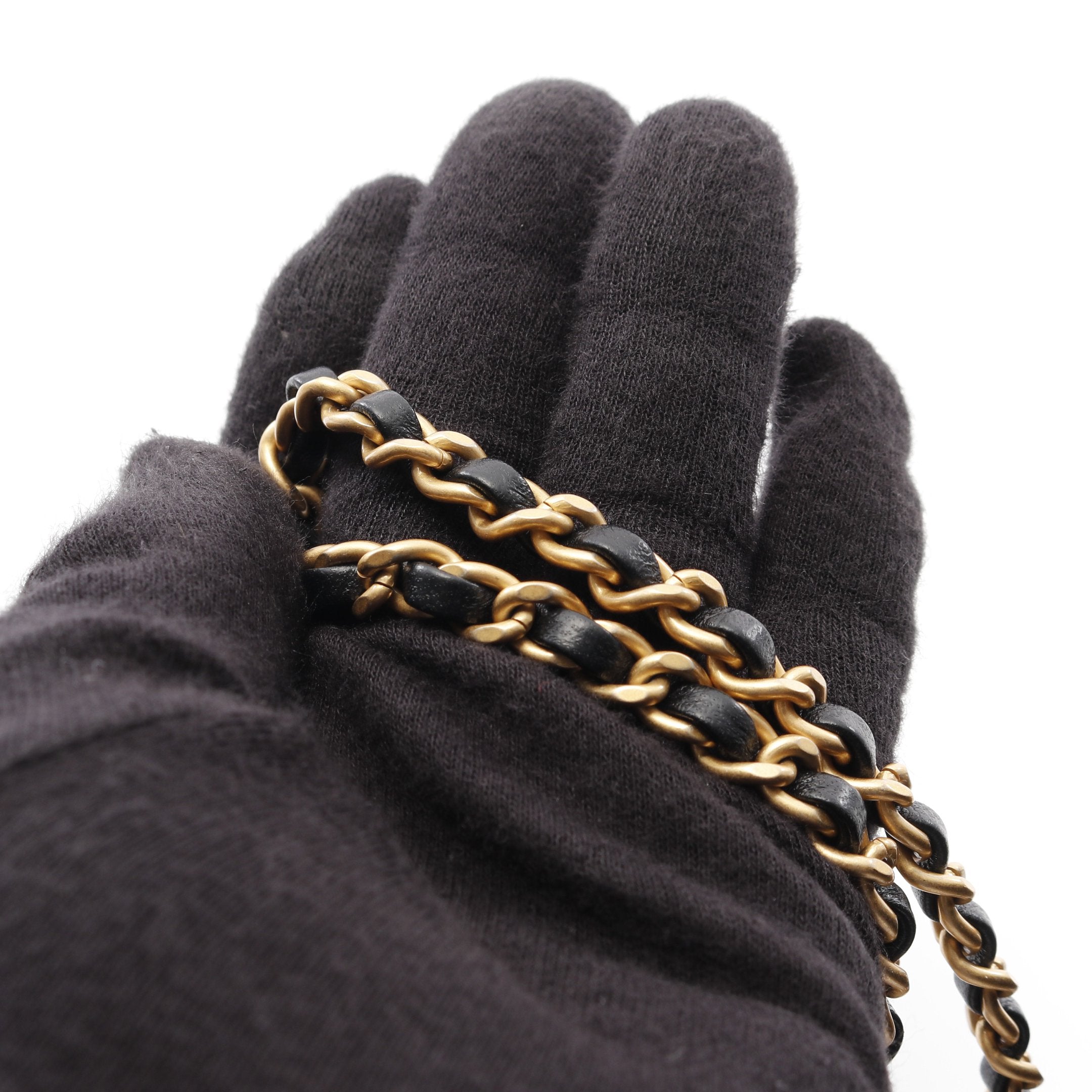 マトラッセ チェーンショルダーバッグ ベロア ブラック ゴールド金具