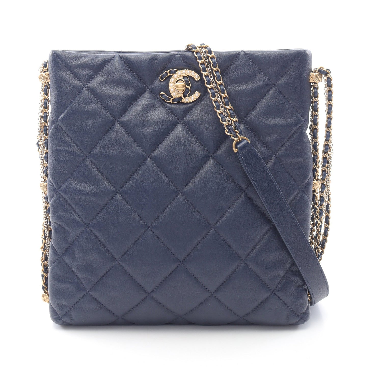 マトラッセ チェーンショルダーバッグ ラムスキン ネイビー ゴールド金具 シャネル バッグ CHANEL