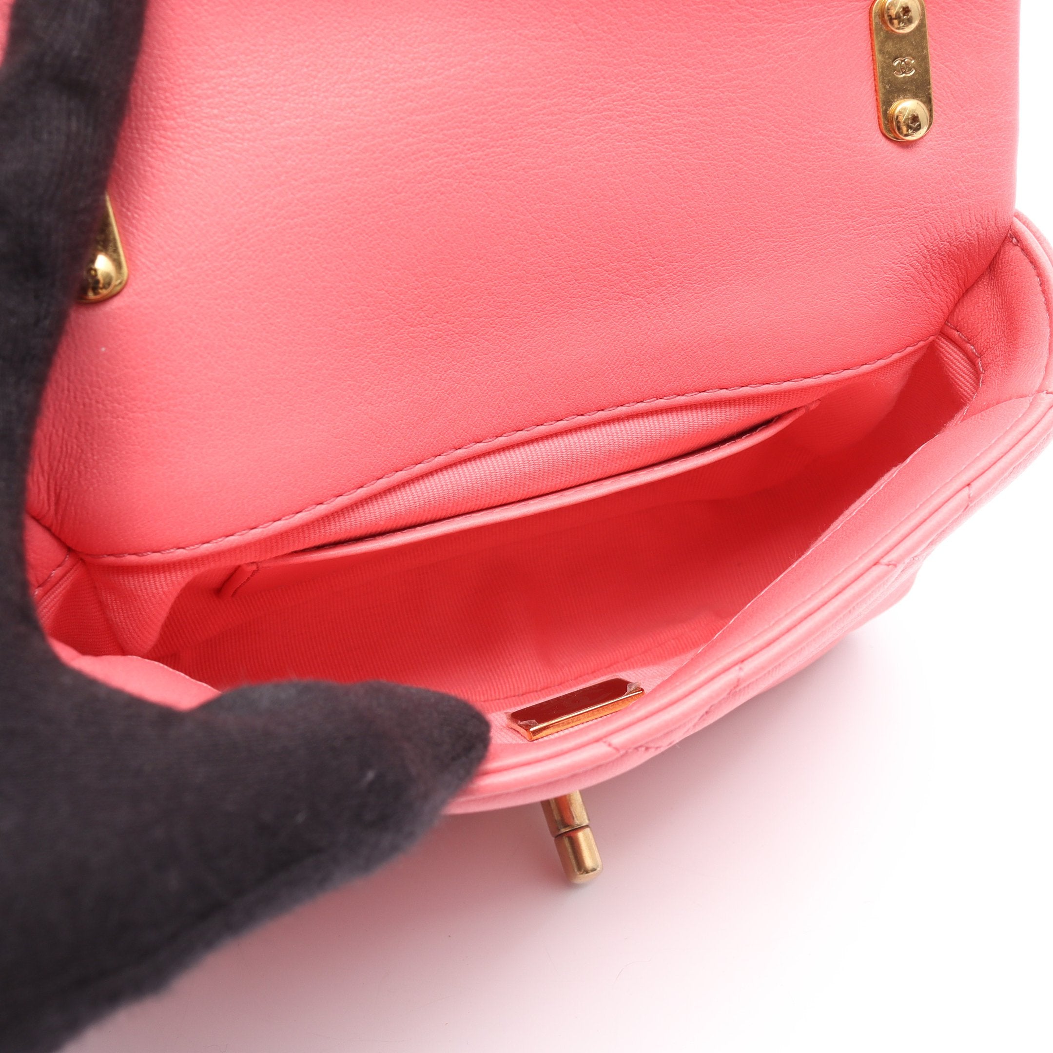 シャネル CHANEL マトラッセ ミニカメラバッグ AP2463　31番台 ピンク ゴールド金具 ラムスキン レディース ショルダーバッグ CHANEL シャネル ミニマトラッセ 17cm チェーンショルダーバッグ