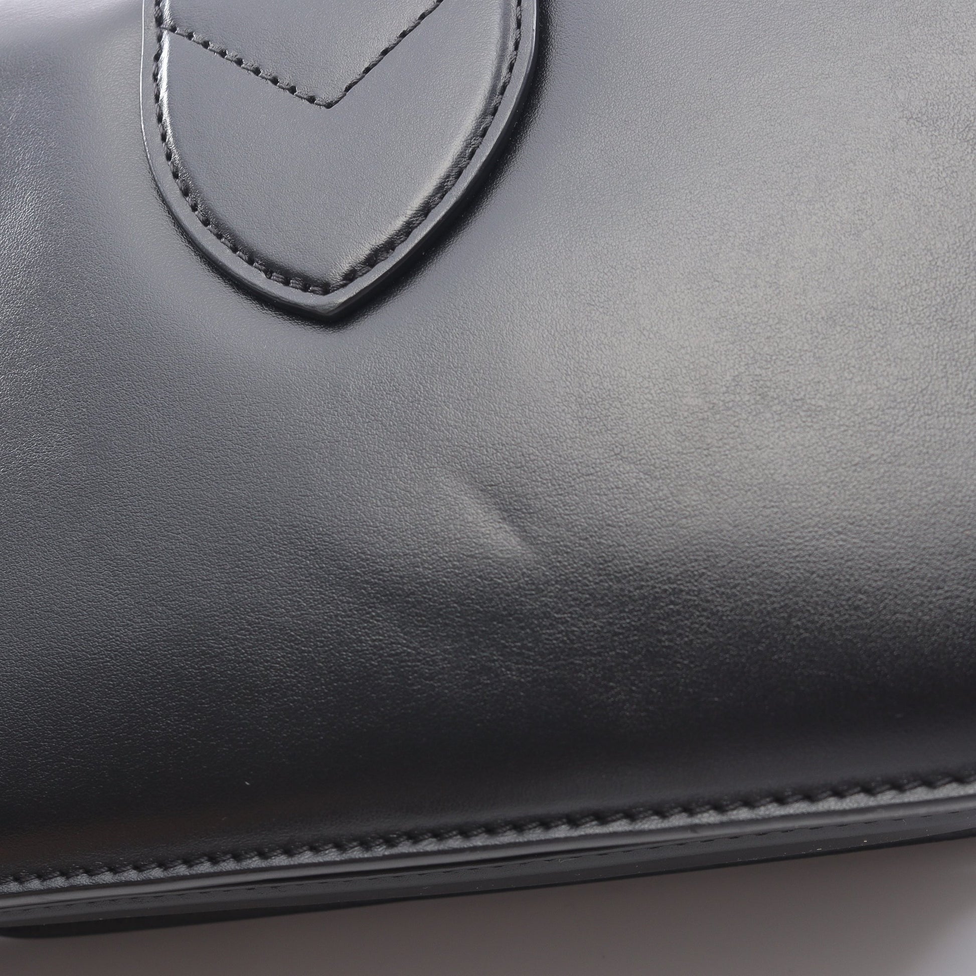 LV PONT9 LVポンヌフ ノワール ショルダーバッグ レザー ブラック ルイヴィトン バッグ LOUIS VUITTON