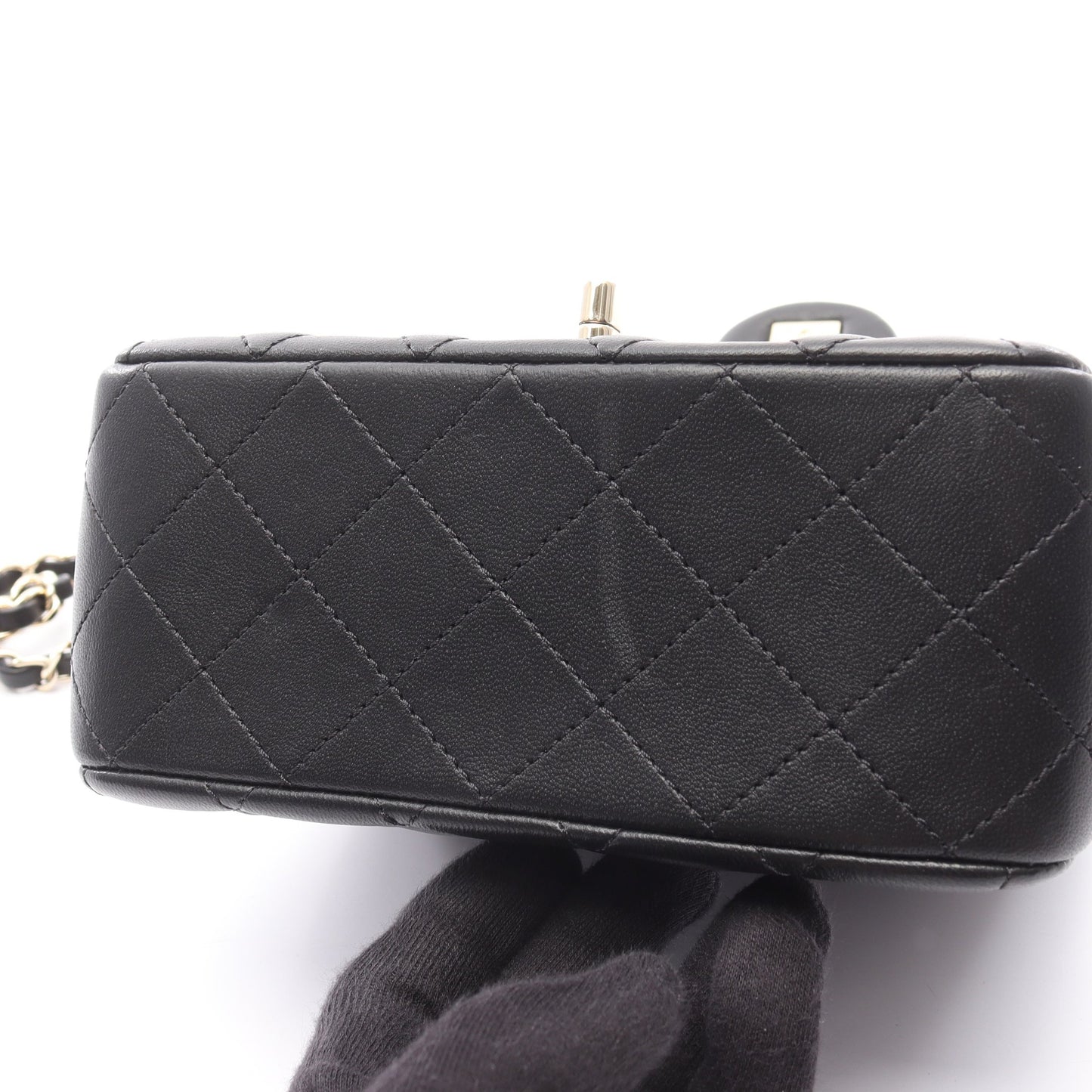 ミニマトラッセ チェーンショルダーバッグ ラムスキン ブラック ゴールド金具 シャネル バッグ CHANEL