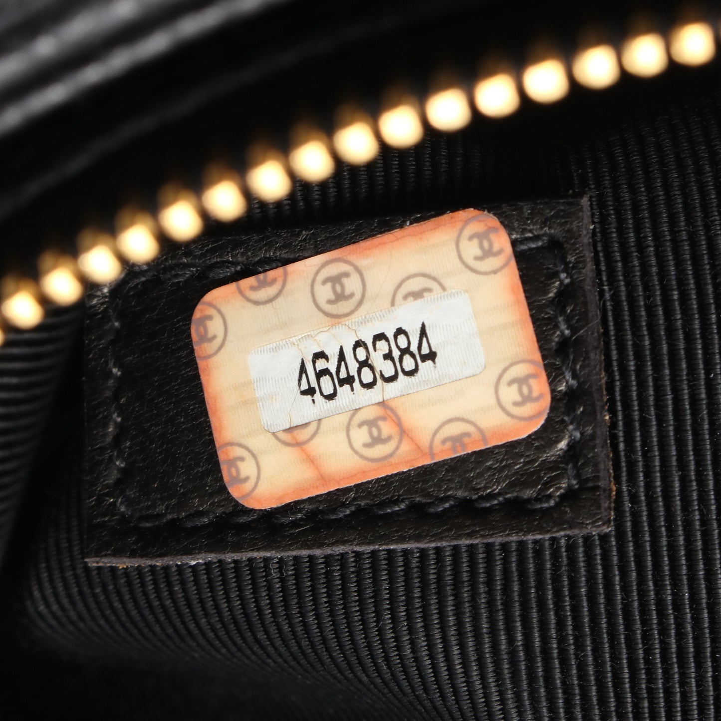 マトラッセ チェーンショルダーバッグ キャビアスキン ブラック ゴールド金具 シャネル バッグ CHANEL
