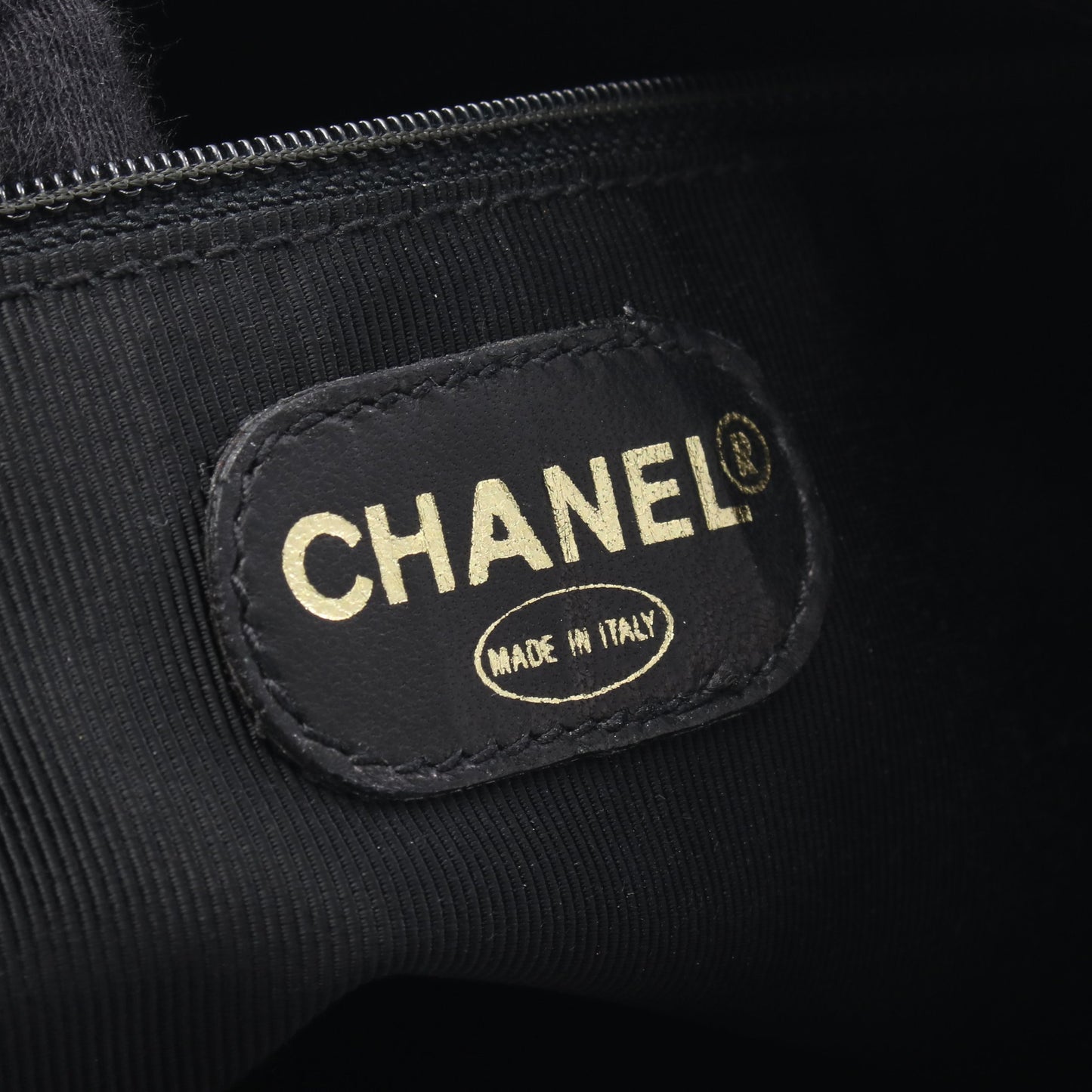 マトラッセ チェーンショルダーバッグ キャビアスキン ブラック ゴールド金具 シャネル バッグ CHANEL