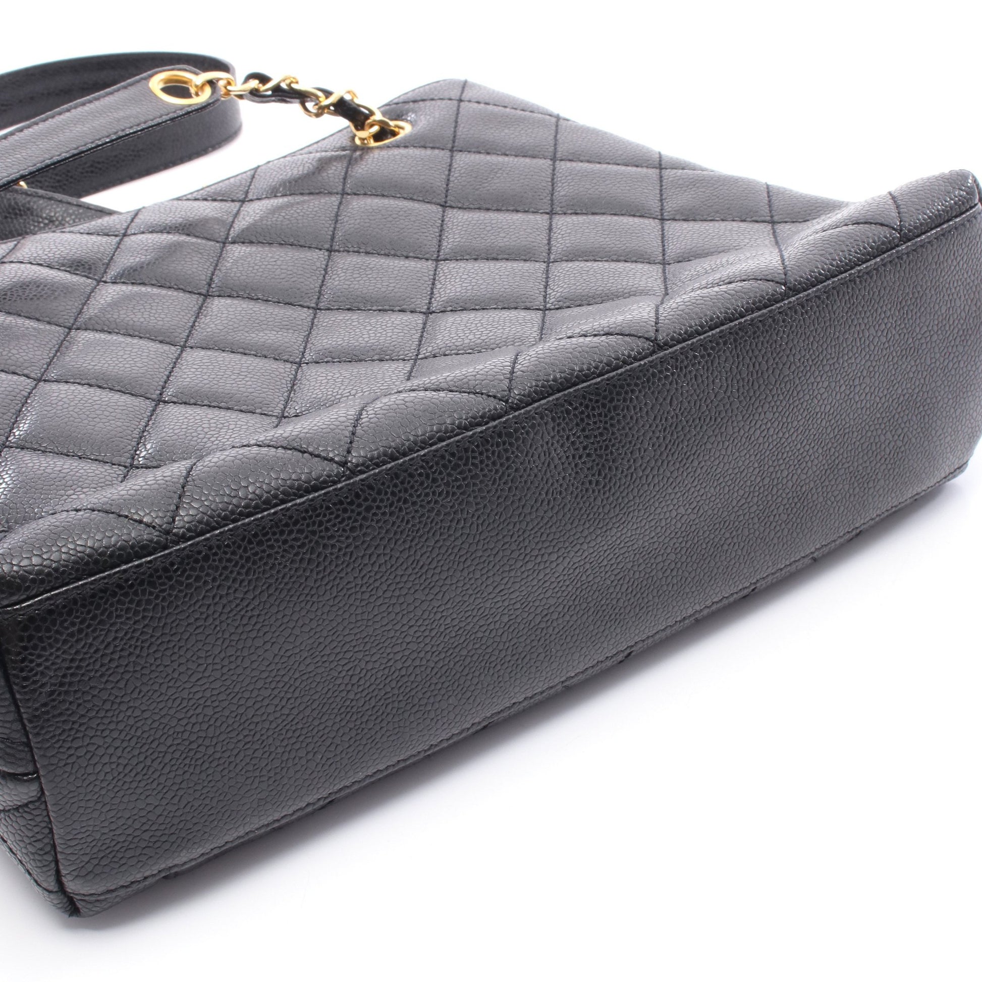 マトラッセ チェーンショルダーバッグ キャビアスキン ブラック ゴールド金具 シャネル バッグ CHANEL