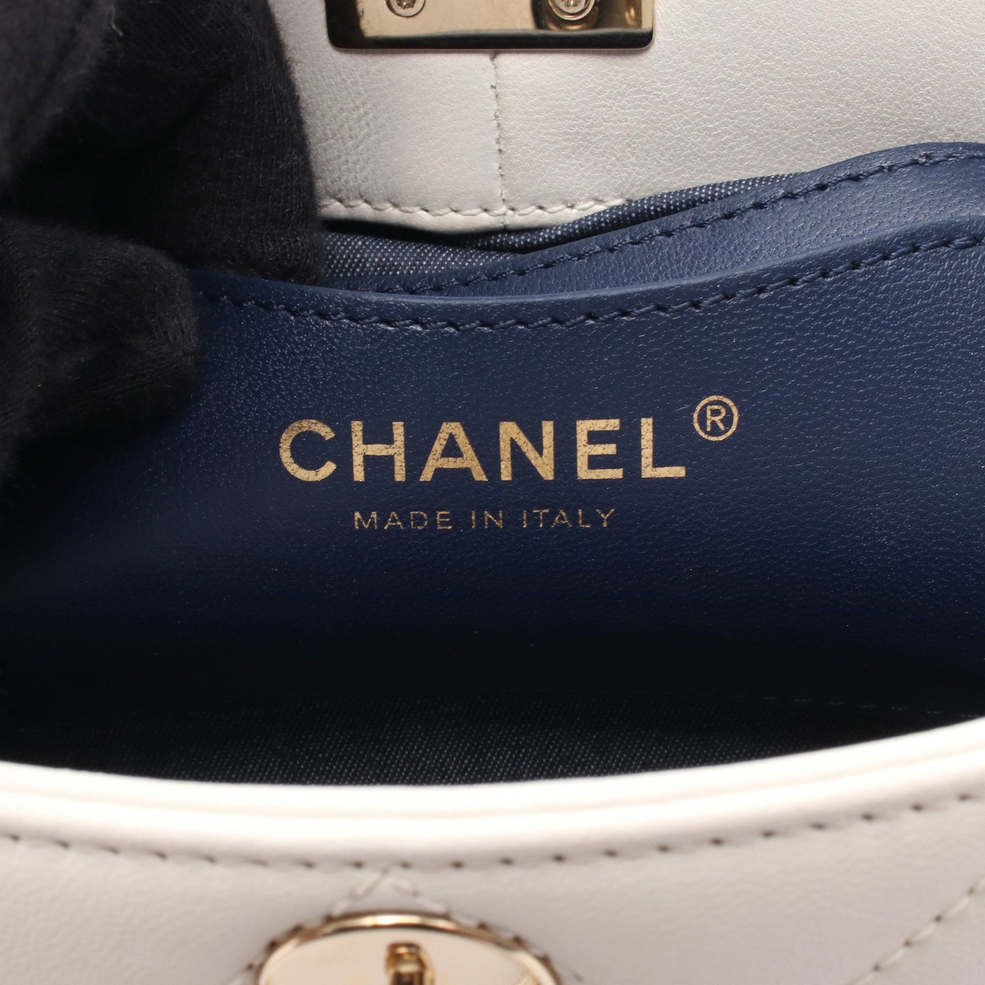 マトラッセ バニティ チェーンショルダーバッグ レザー ホワイト ゴールド金具 シャネル バッグ CHANEL