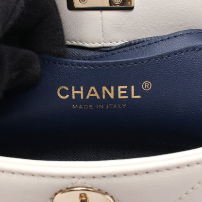 マトラッセ バニティ チェーンショルダーバッグ レザー ホワイト ゴールド金具 シャネル バッグ CHANEL