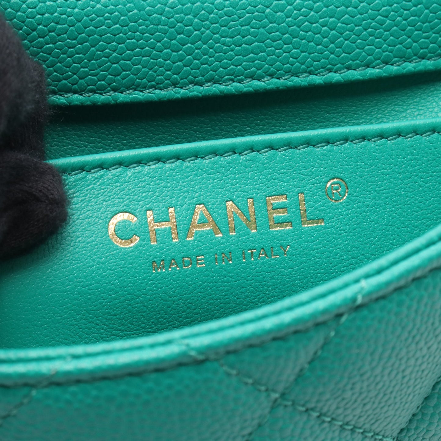 マトラッセ Wチェーンショルダーバッグ キャビアスキン グリーン ゴールド金具 シャネル バッグ CHANEL