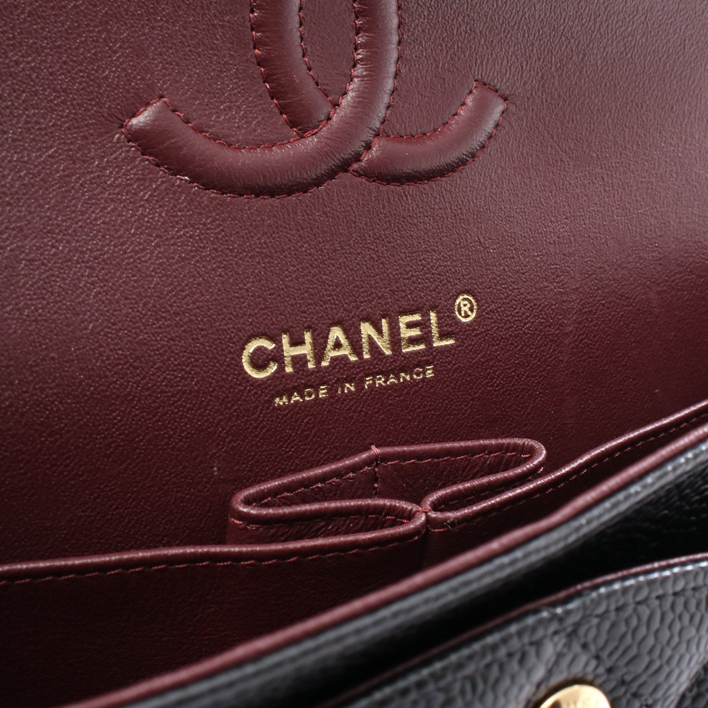 マトラッセ Wフラップ Wチェーンショルダーバッグ キャビアスキン ブラック ゴールド金具 シャネル バッグ CHANEL