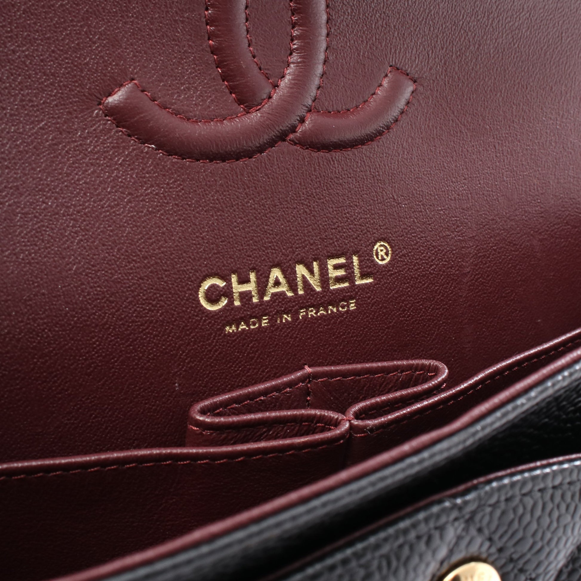 マトラッセ Wフラップ Wチェーンショルダーバッグ キャビアスキン ブラック ゴールド金具 シャネル バッグ CHANEL
