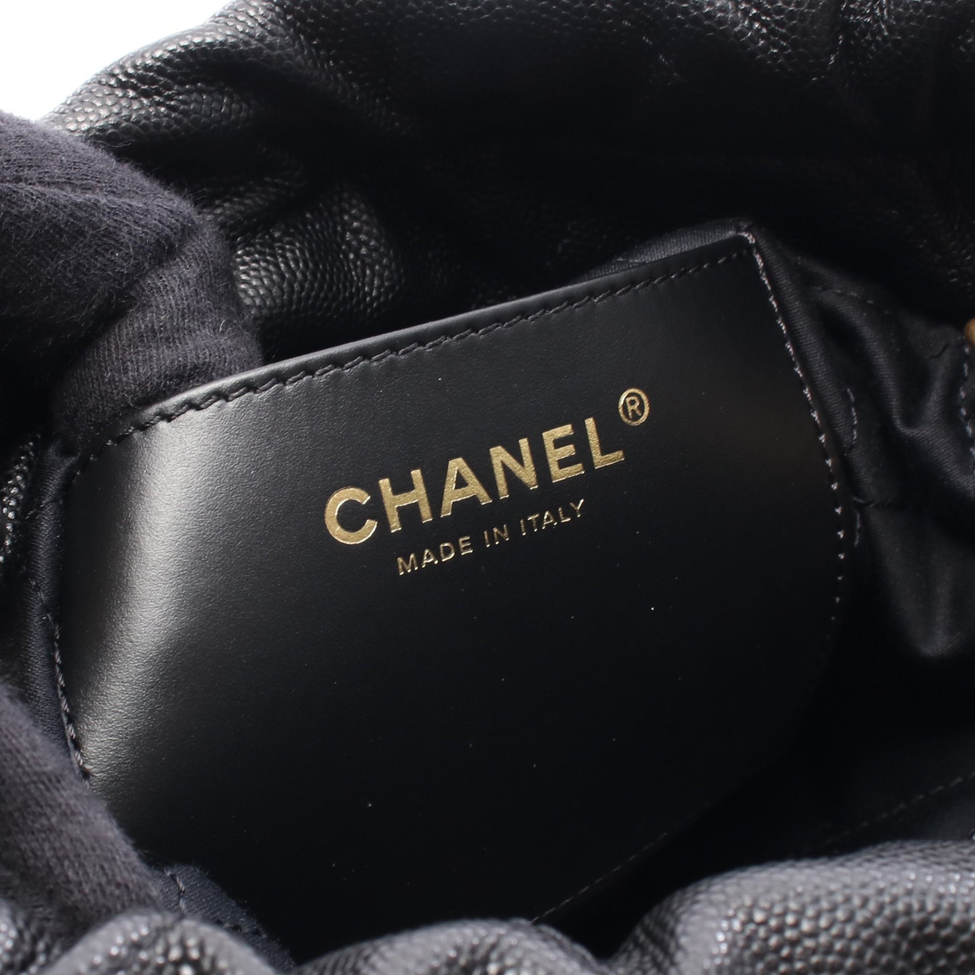 CHANEL 22 ミニ チェーンショルダーバッグ キャビアスキン ブラック ゴールド金具 シャネル バッグ CHANEL