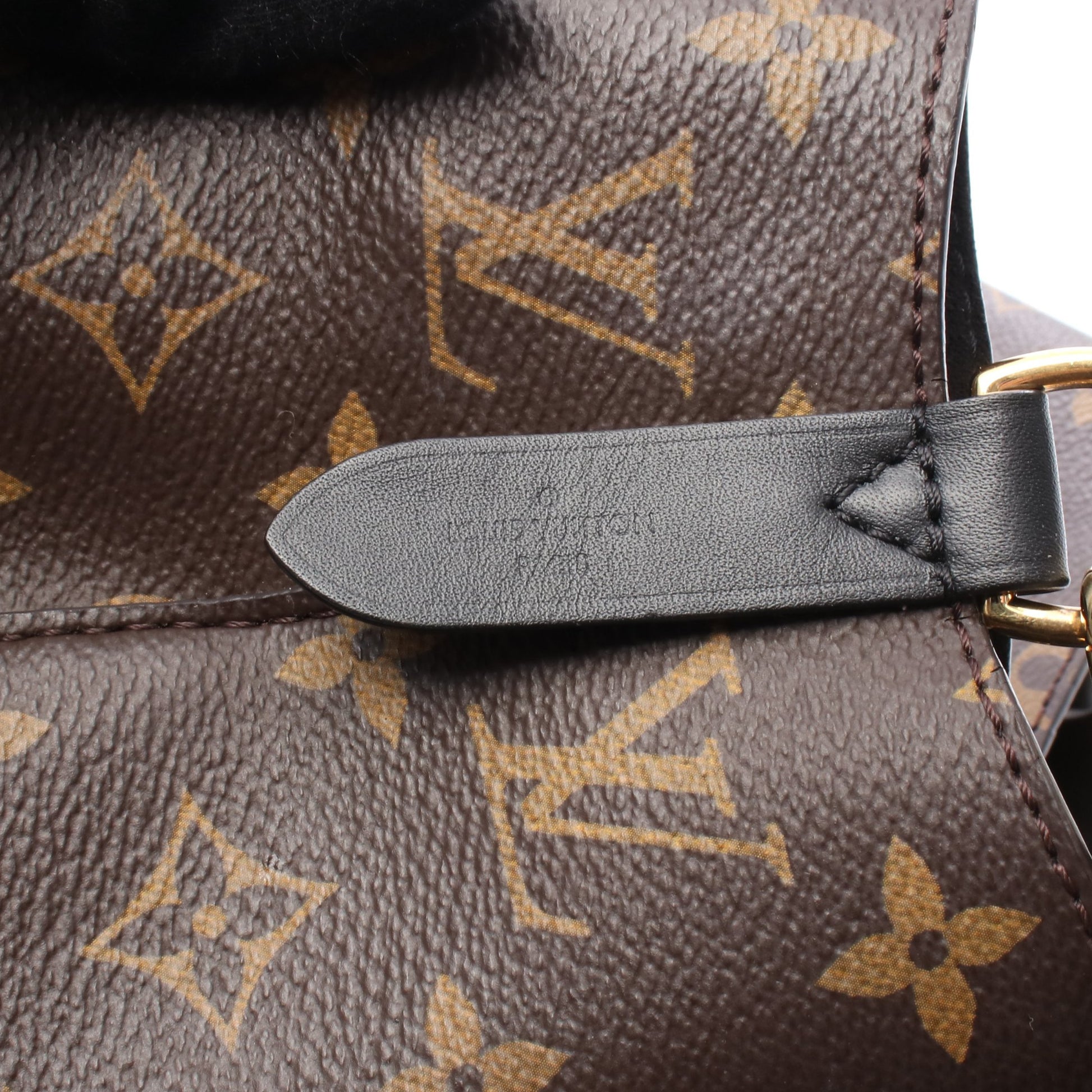 ネオノエ モノグラム ノワール ショルダーバッグ PVC レザー ブラウン ブラック ルイヴィトン バッグ LOUIS VUITTON