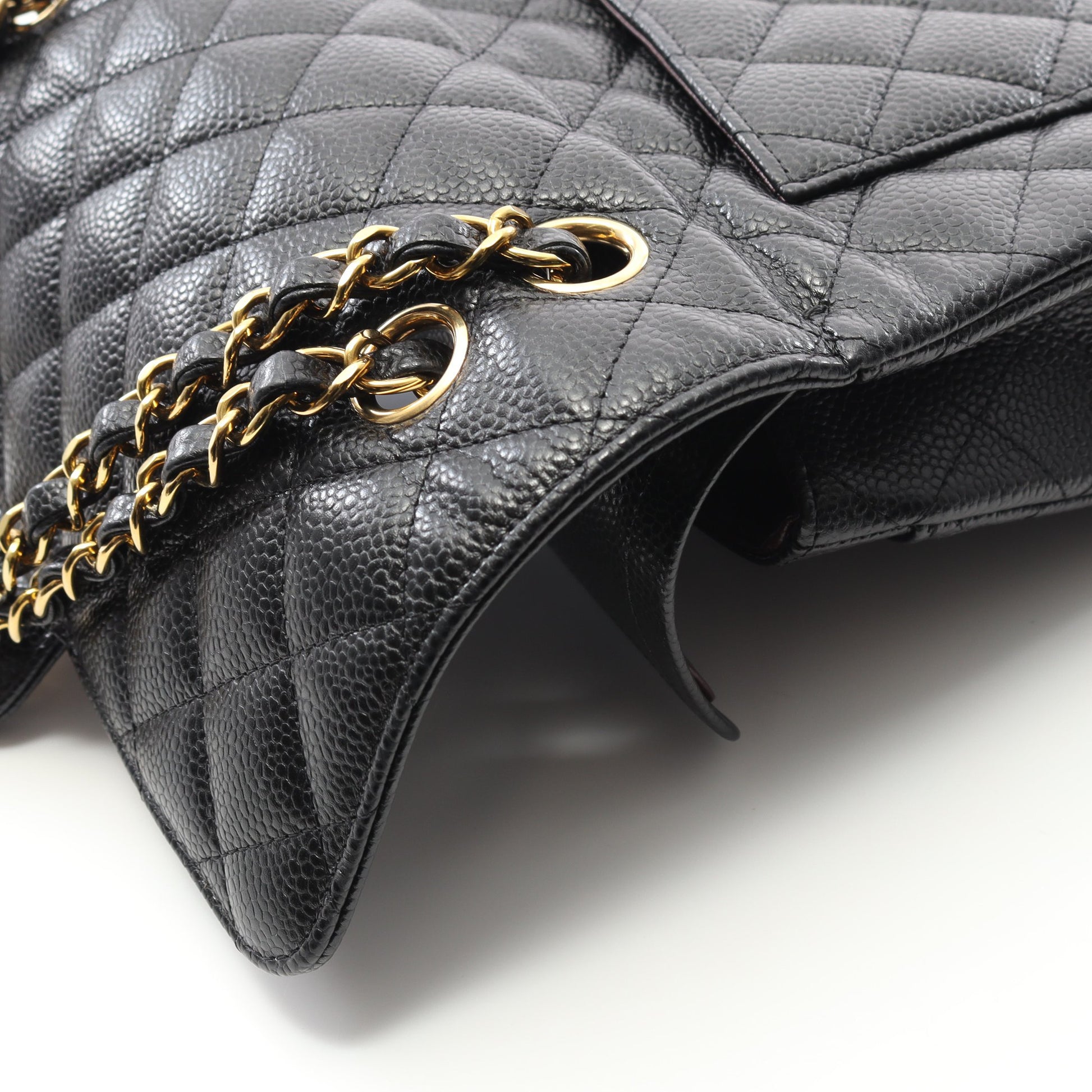 マトラッセ Wフラップ Wチェーンショルダーバッグ キャビアスキン ブラック ゴールド金具 シャネル バッグ CHANEL