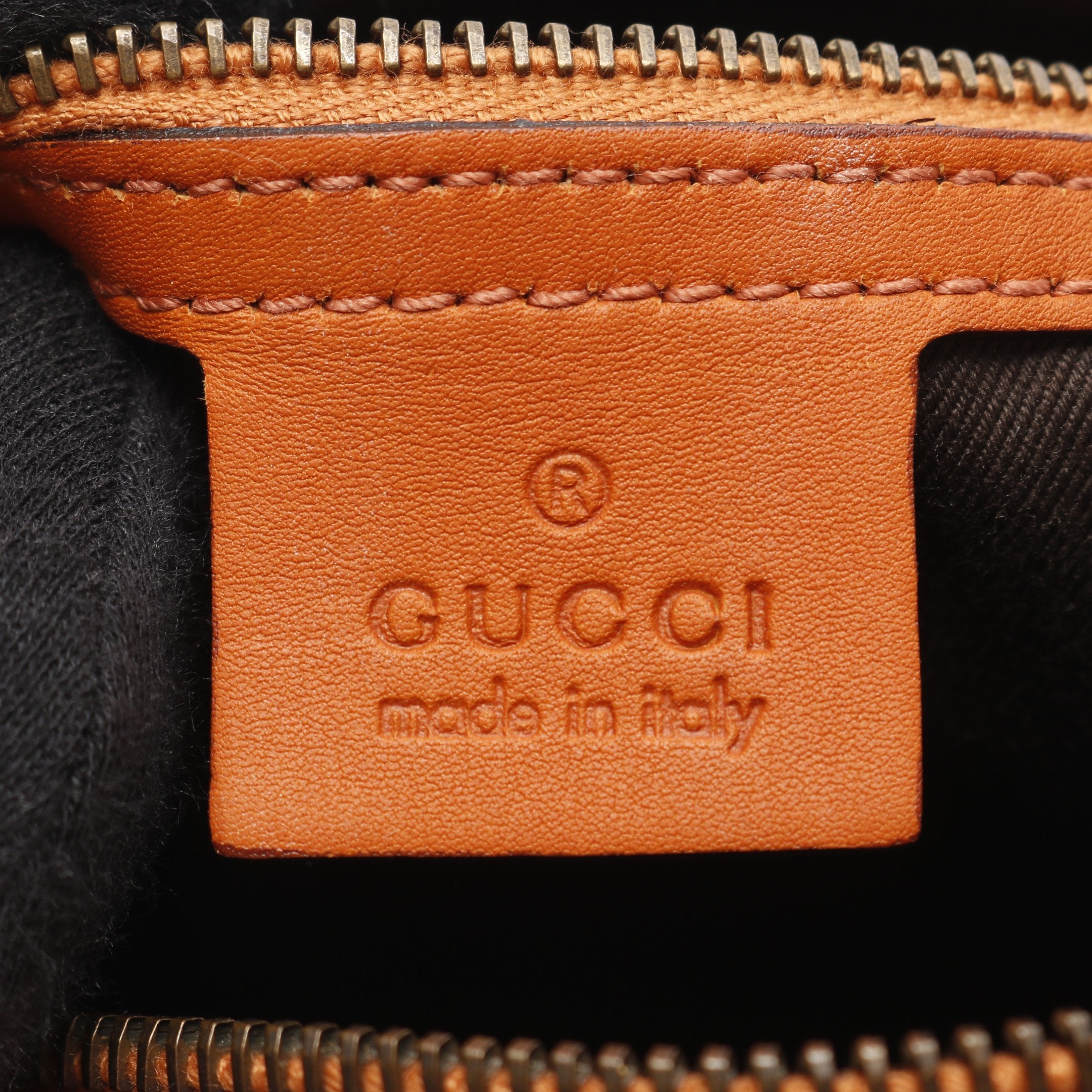 【美品】グッチ ハンドバッグ GGキャンバス ベージュ × オレンジ ハンドポーチ 145750 GUCCI