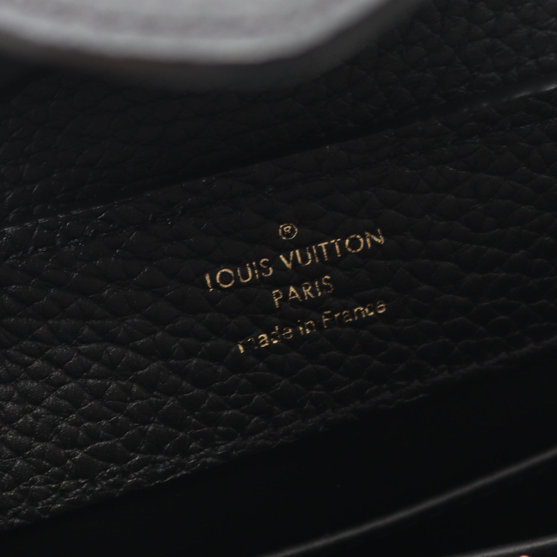 カプシーヌMINI ハンドバッグ トリヨンレザー ブラック 2WAY ルイヴィトン バッグ LOUIS VUITTON