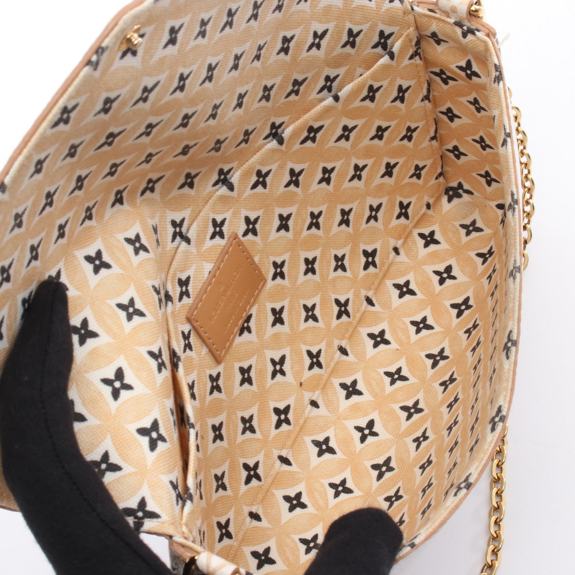 ポシェット フェリシー LV バイザプール ショルダーウォレット PVC ホワイト マルチカラー ルイヴィトン バッグ LOUIS VUITTON