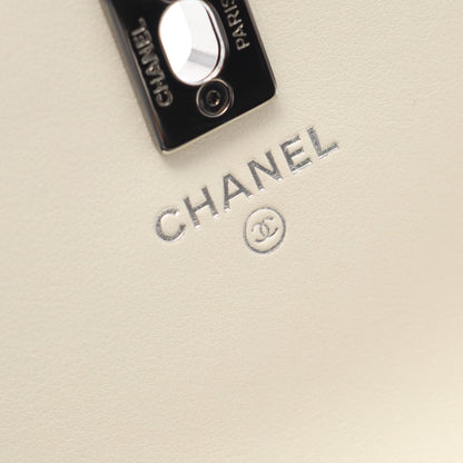 マトラッセ トップハンドル チェーンウォレット ラムスキン ホワイト シルバー金具 2WAY シャネル バッグ CHANEL