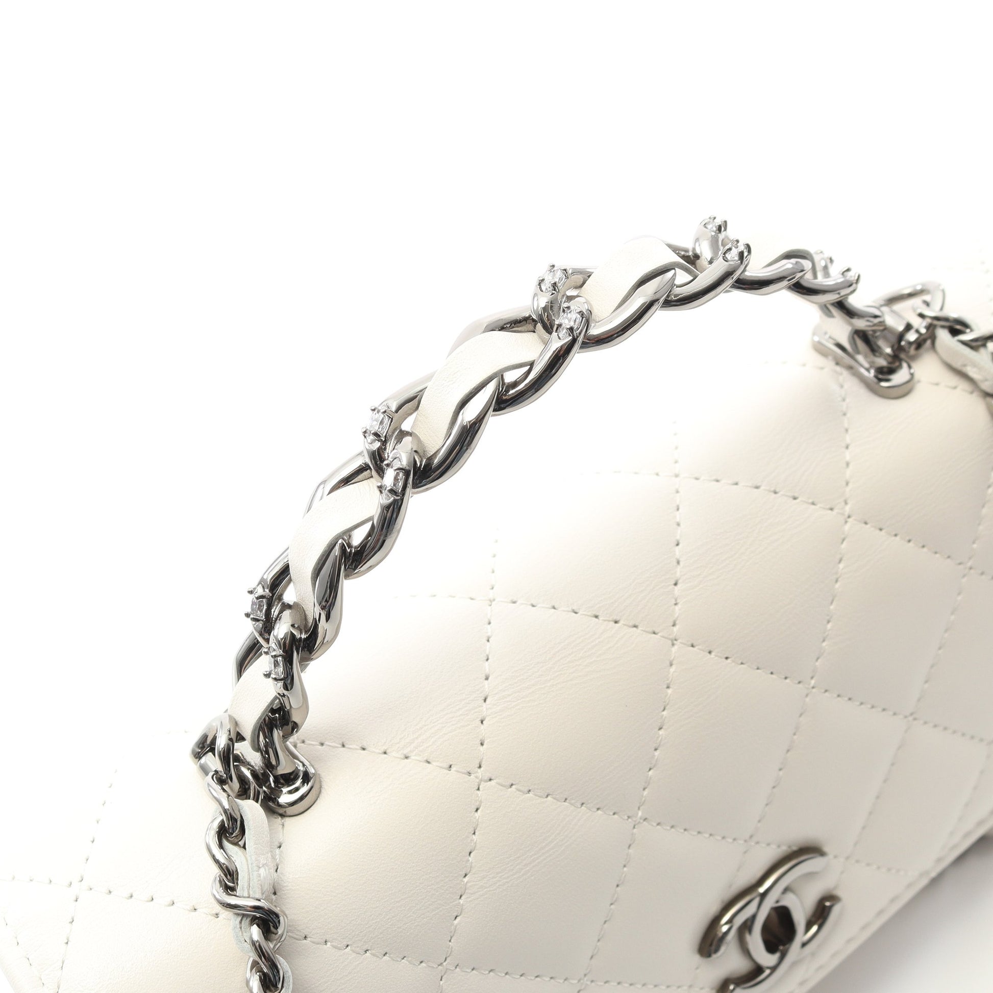 マトラッセ トップハンドル チェーンウォレット ラムスキン ホワイト シルバー金具 2WAY シャネル バッグ CHANEL