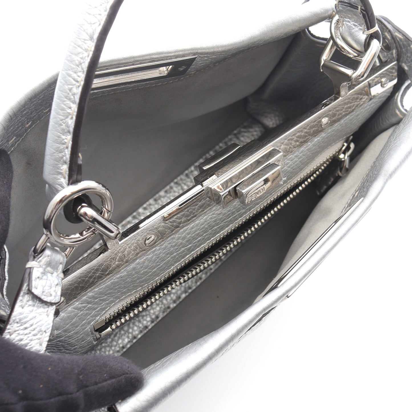 ピーカブー レギュラー セレリア ハンドバッグ レザー シルバー 2WAY フェンディ バッグ FENDI
