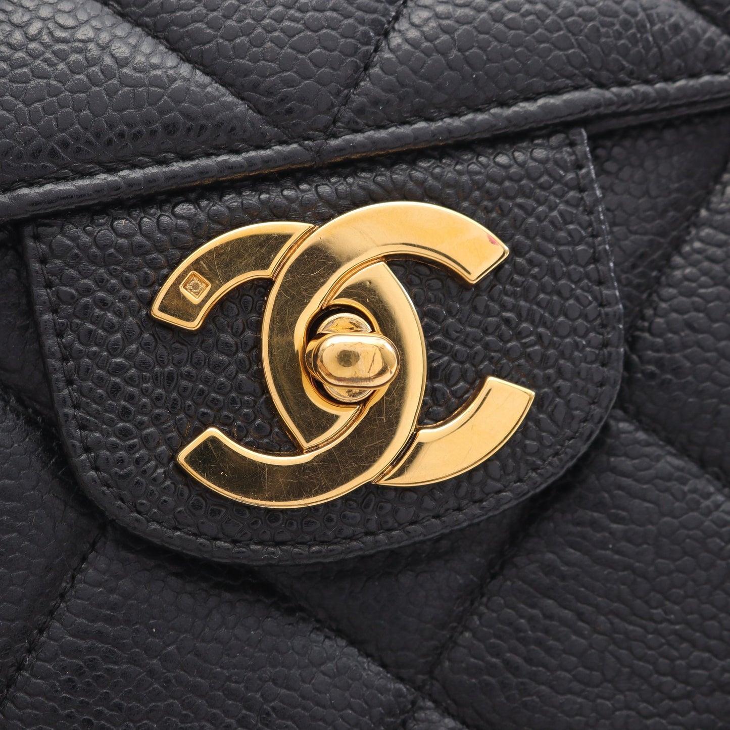 マトラッセ ハンドバッグ キャビアスキン ブラック ゴールド金具 シャネル バッグ CHANEL