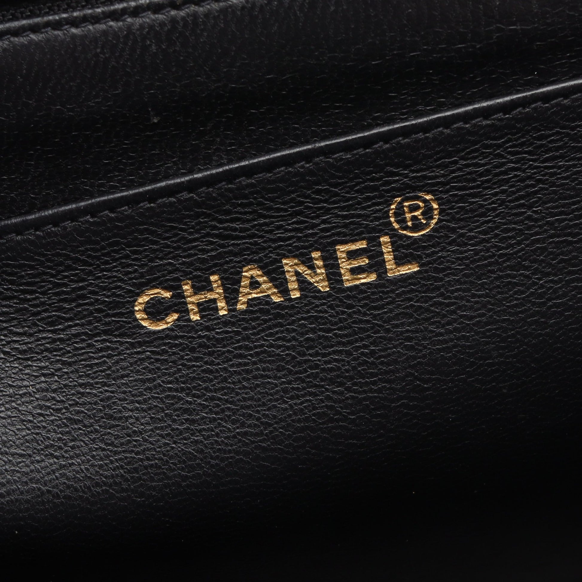 マトラッセ ハンドバッグ キャビアスキン ブラック ゴールド金具 シャネル バッグ CHANEL