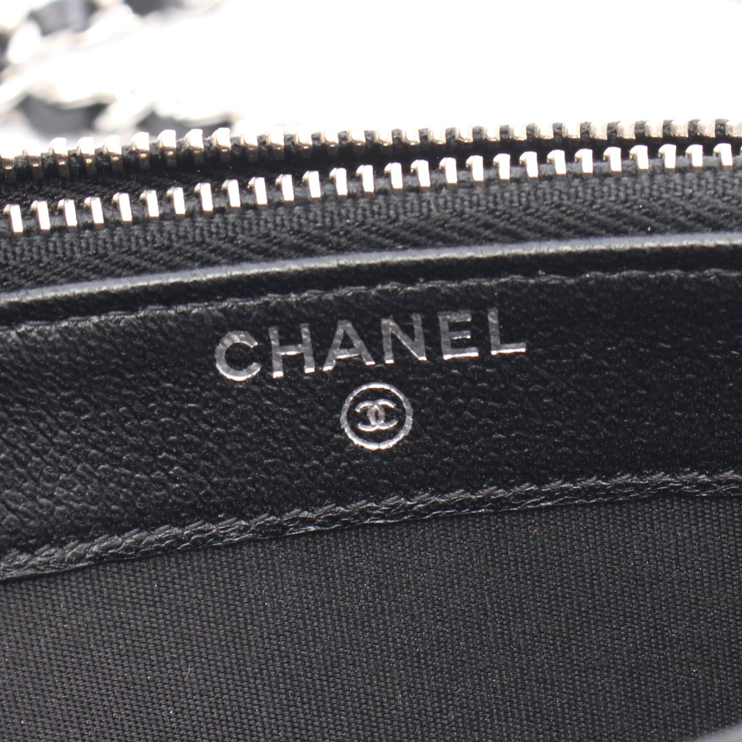 Wジップ チェーンウォレット キャビアスキン ブラック シルバー金具 シャネル バッグ CHANEL