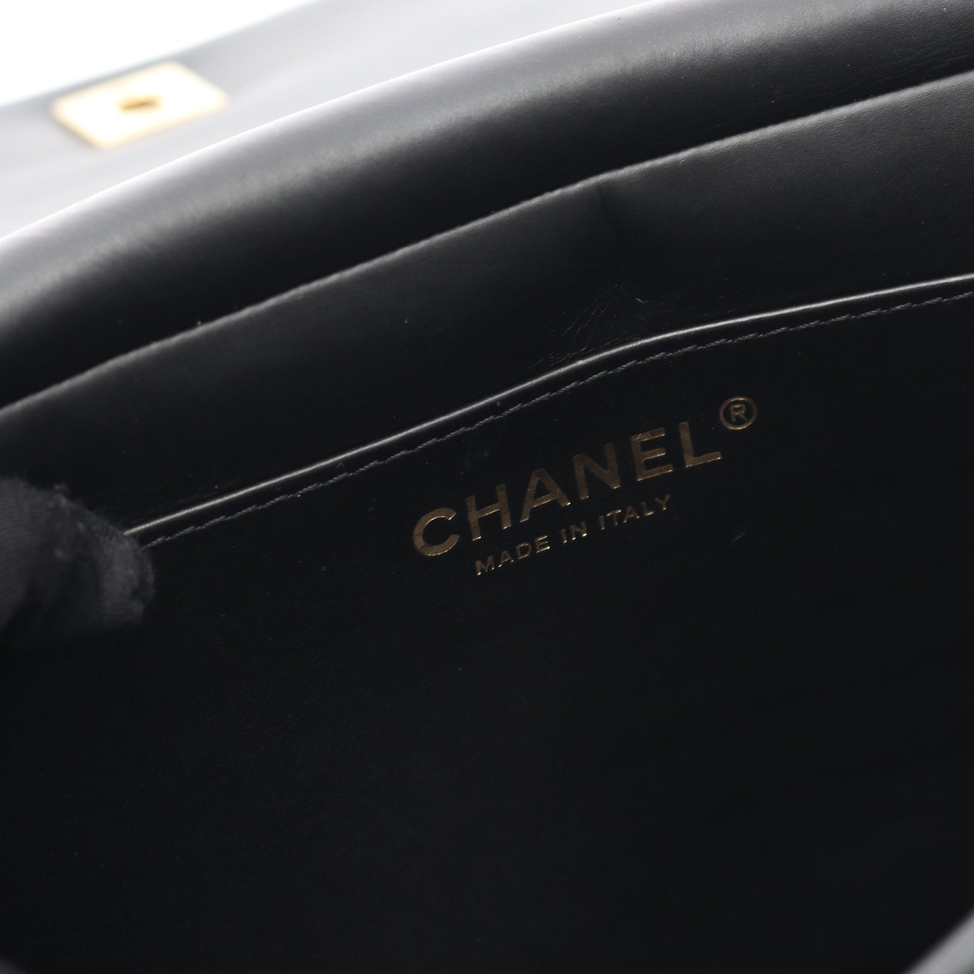 マトラッセ クラシック フルフラップ チェーンショルダーバッグ レザー ブラック ゴールド金具 シャネル バッグ CHANEL