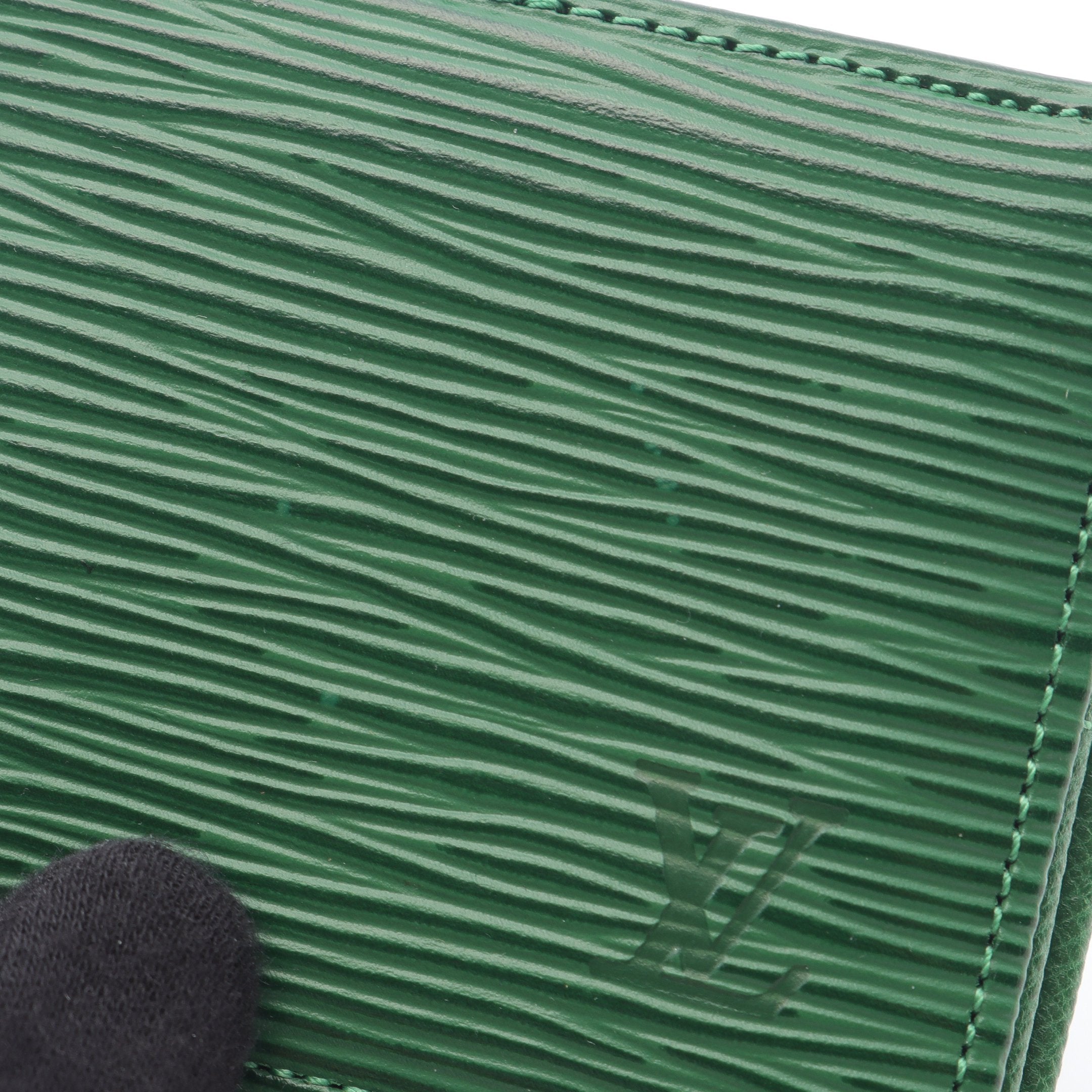 ✨新品未使用✨762.ルイヴィトン エピ ポルトモネ ボワット ボルネオグリーン ✨新品未使用✨762.ルイヴィトン エピ ポルトモネ ボワット ボルネオ