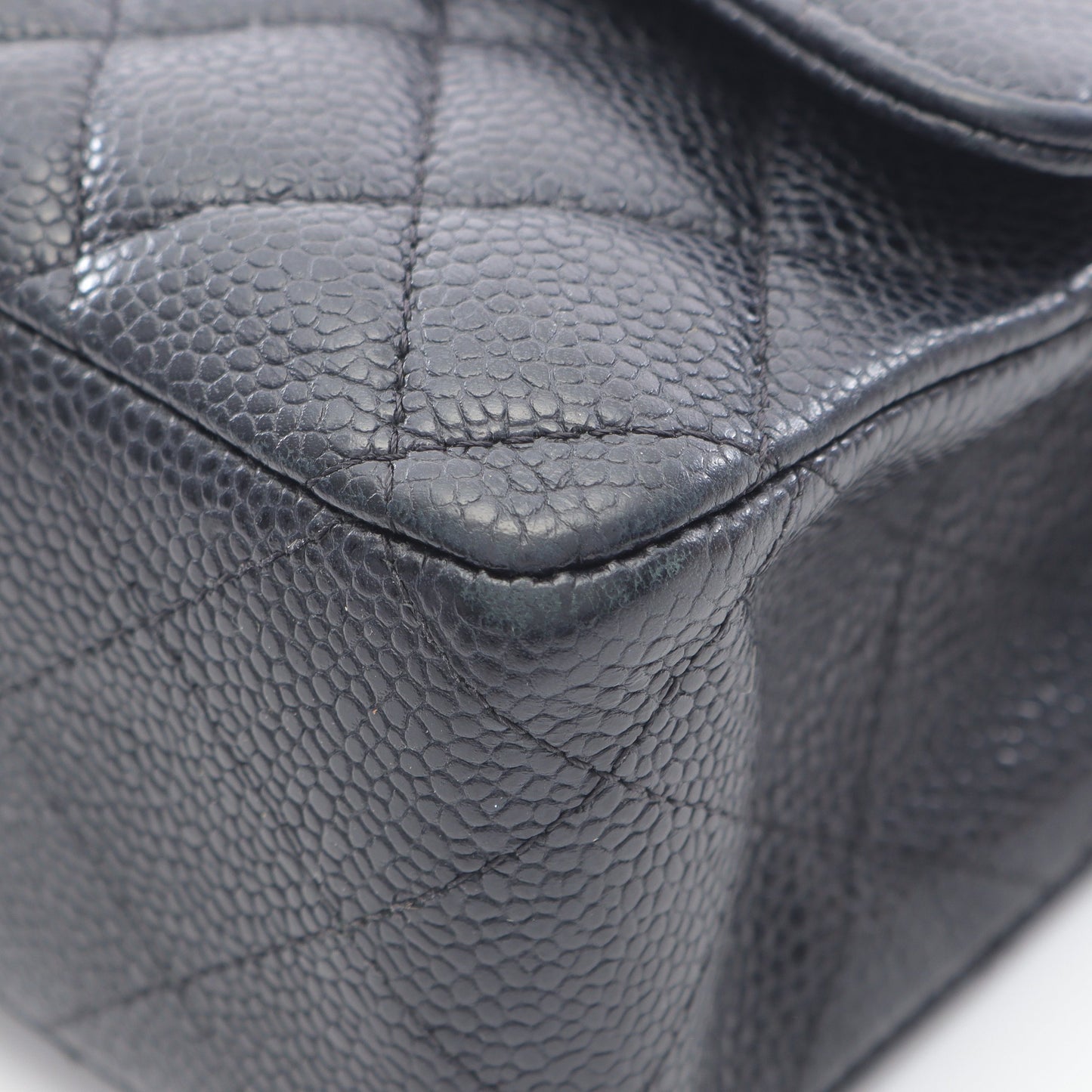 マトラッセ Wフラップ Wチェーンショルダーバッグ キャビアスキン ブラック ゴールド金具 シャネル バッグ CHANEL