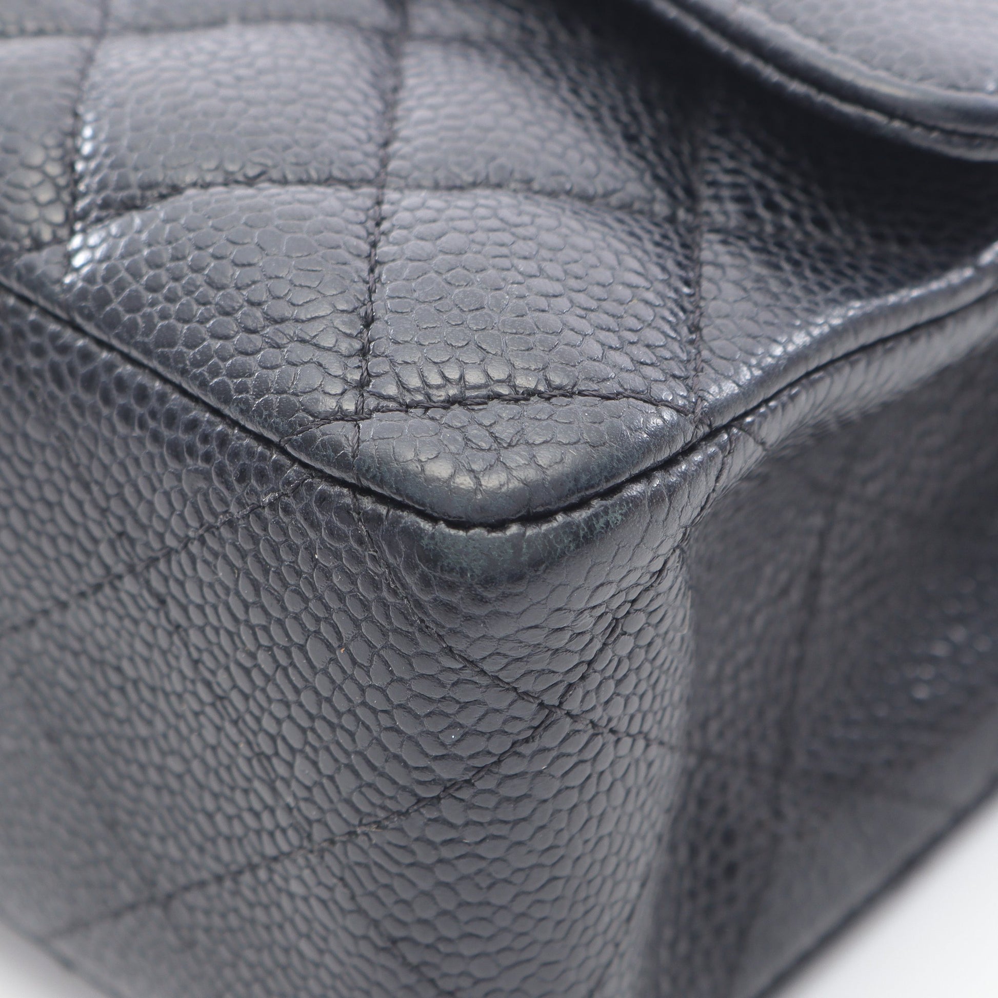 マトラッセ Wフラップ Wチェーンショルダーバッグ キャビアスキン ブラック ゴールド金具 シャネル バッグ CHANEL