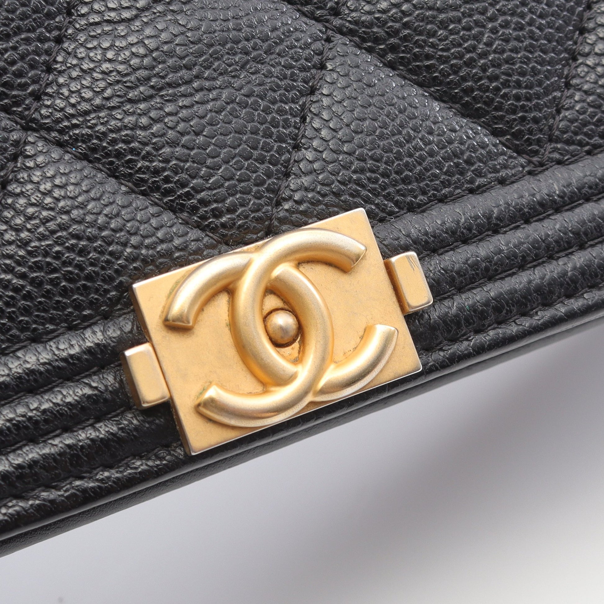 ボーイシャネル マトラッセ チェーンウォレット キャビアスキン ブラック ゴールド金具 シャネル バッグ CHANEL