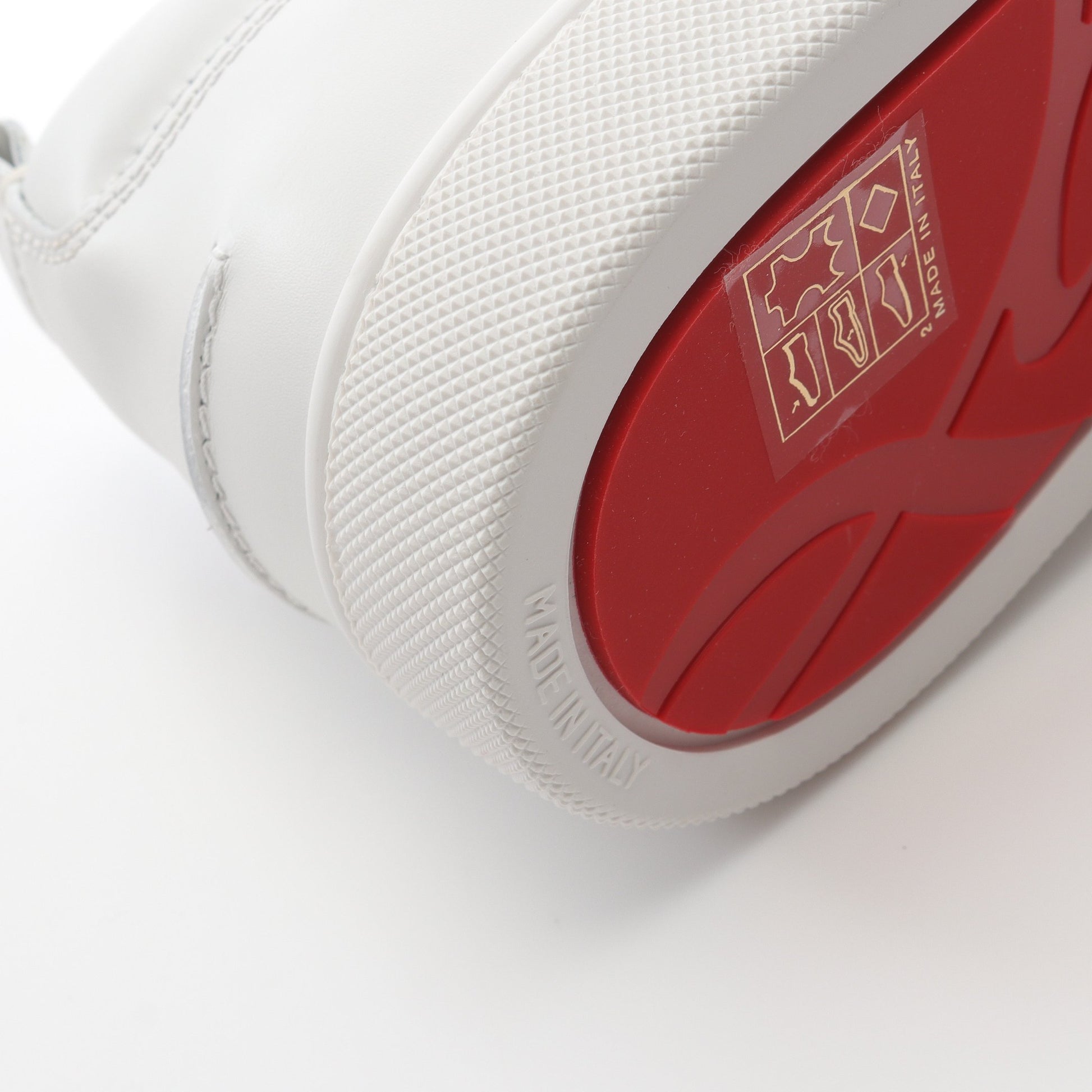 Louis Junior Spikes スニーカー レザー ホワイト ゴールド スパイクスタッズ クリスチャンルブタン シューズ Christian Louboutin