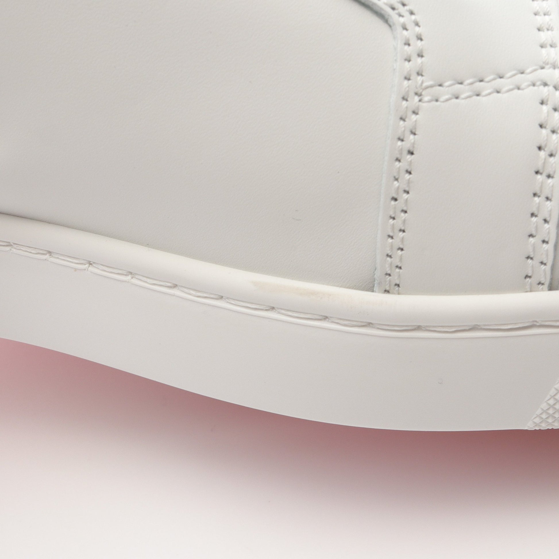 Louis Junior Spikes スニーカー レザー ホワイト ゴールド スパイクスタッズ クリスチャンルブタン シューズ Christian Louboutin