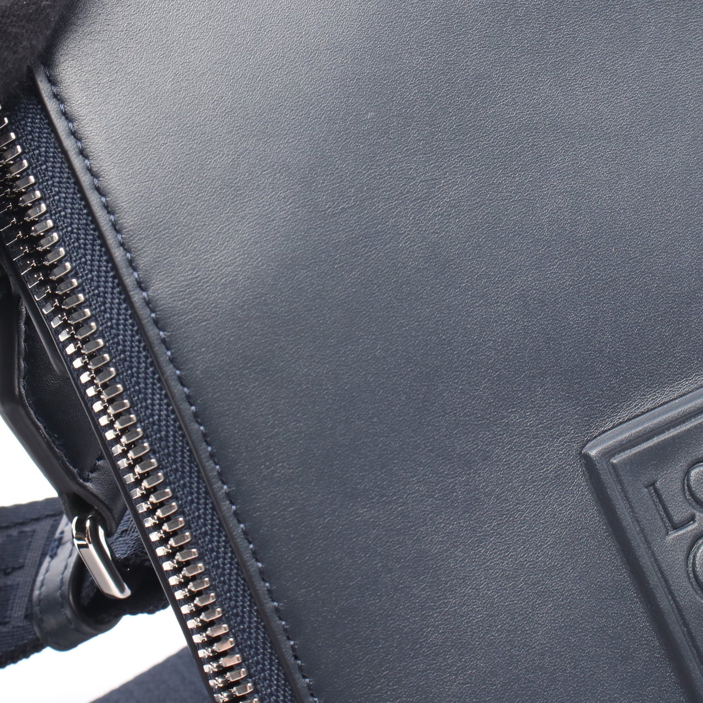 バーティカル クロスボディポケット ショルダーバッグ レザー ネイビー ロエベ バッグ LOEWE