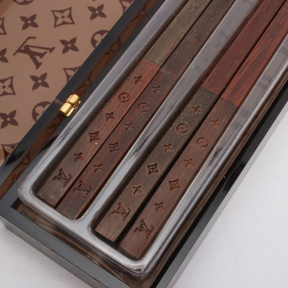 バケットチョップスティック 箸 箸置き 小物 天然木 ブラウン ルイヴィトン 財布・小物 LOUIS VUITTON