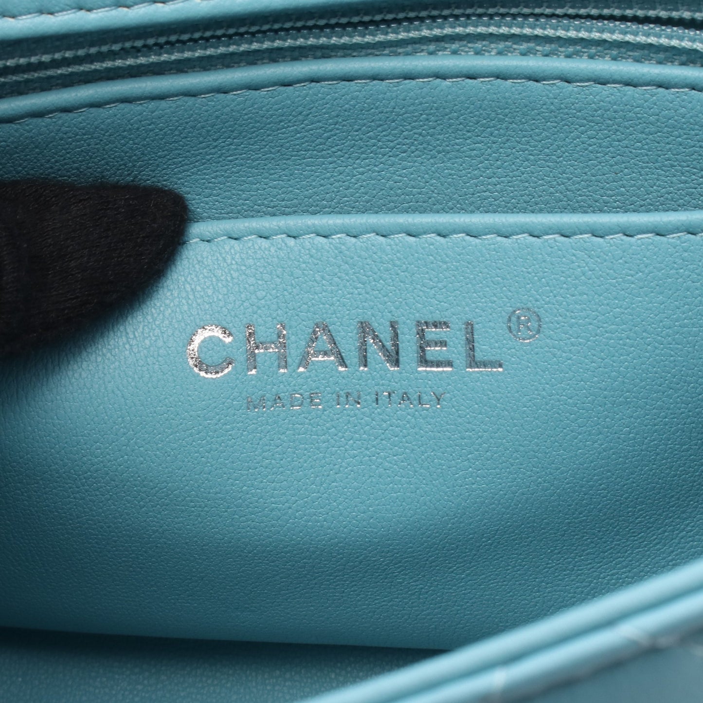 ミニマトラッセ チェーンショルダーバッグ ラムスキン ライトブルー シルバー金具 シャネル バッグ CHANEL