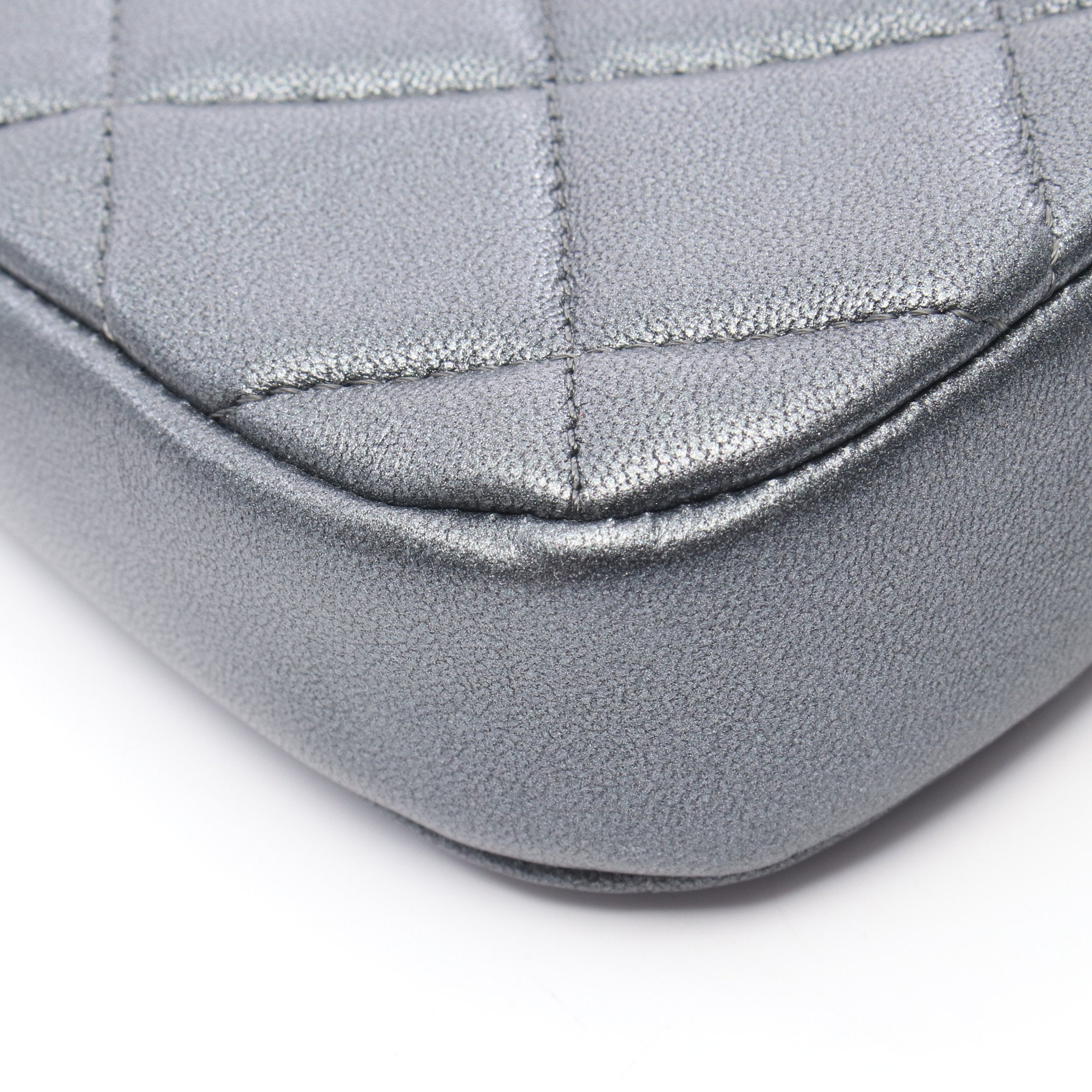 CHANEL シャネル ココマーク ハンドバッグ レザー ニット グレー 【中古】 レディース マトラッセ ココマーク チェーンショルダーバッグ レザー グレー