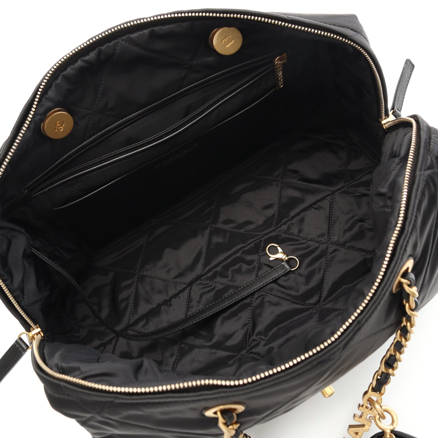 マトラッセ ラージボーリングバッグ チェーンショルダーバッグ ナイロン レザー ブラック ゴールド金具 シャネル バッグ CHANEL