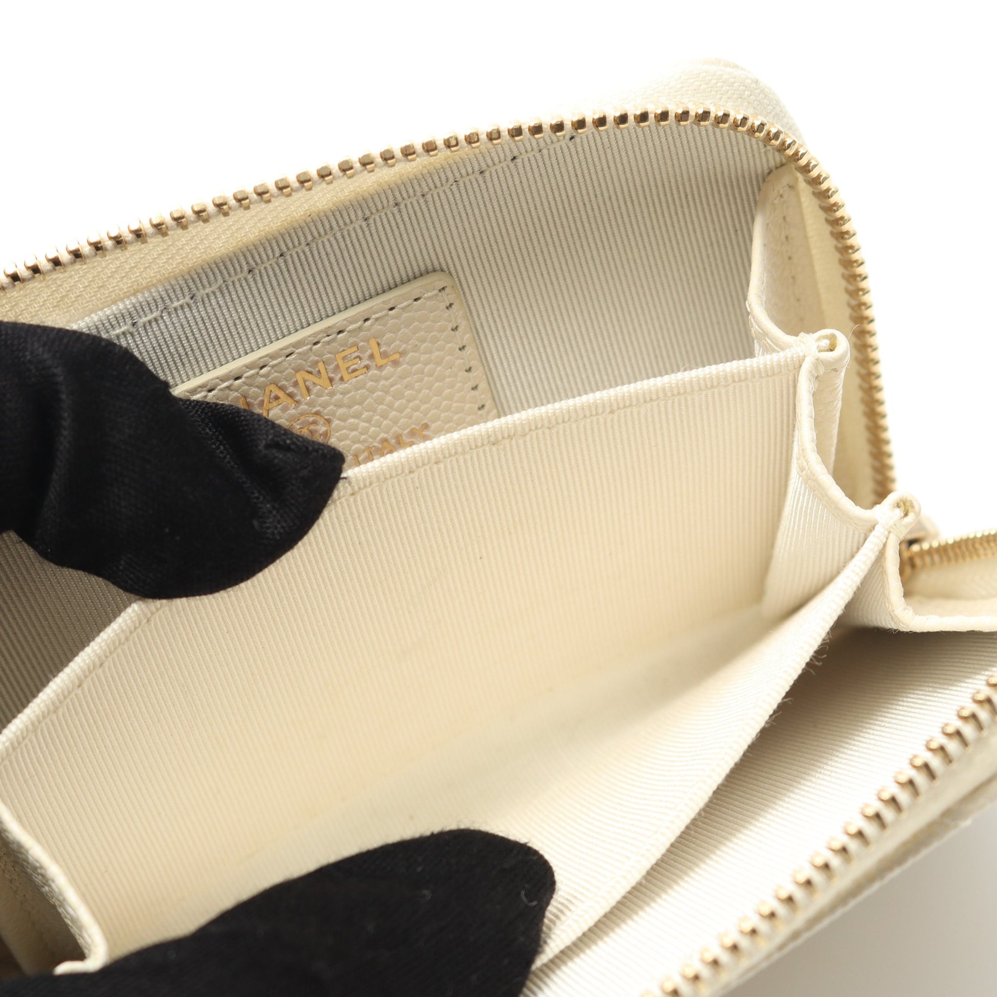 マトラッセ コインケース キャビアスキン オフホワイト ゴールド金具 シャネル 財布・小物 CHANEL