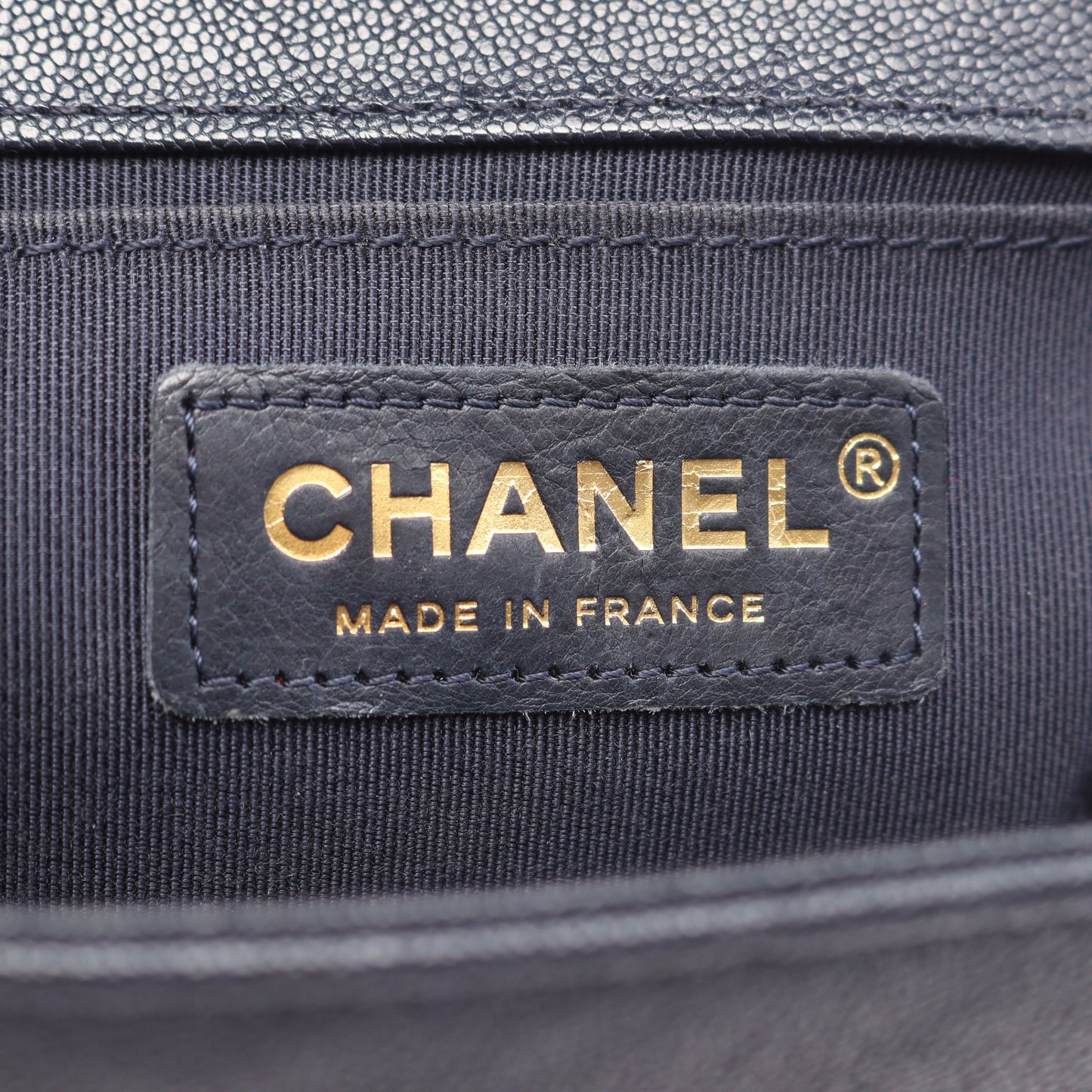 ボーイシャネル スモール チェーンショルダーバッグ キャビアスキン ネイビー ゴールド金具 シャネル バッグ CHANEL