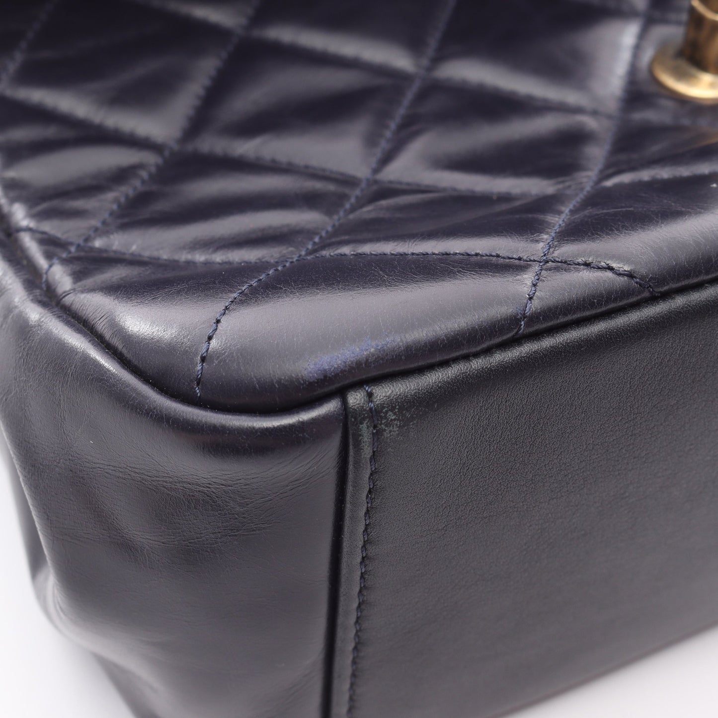 マトラッセ トップハンドル チェーンショルダーバッグ ラムスキン ネイビー ゴールド金具 2WAY シャネル バッグ CHANEL