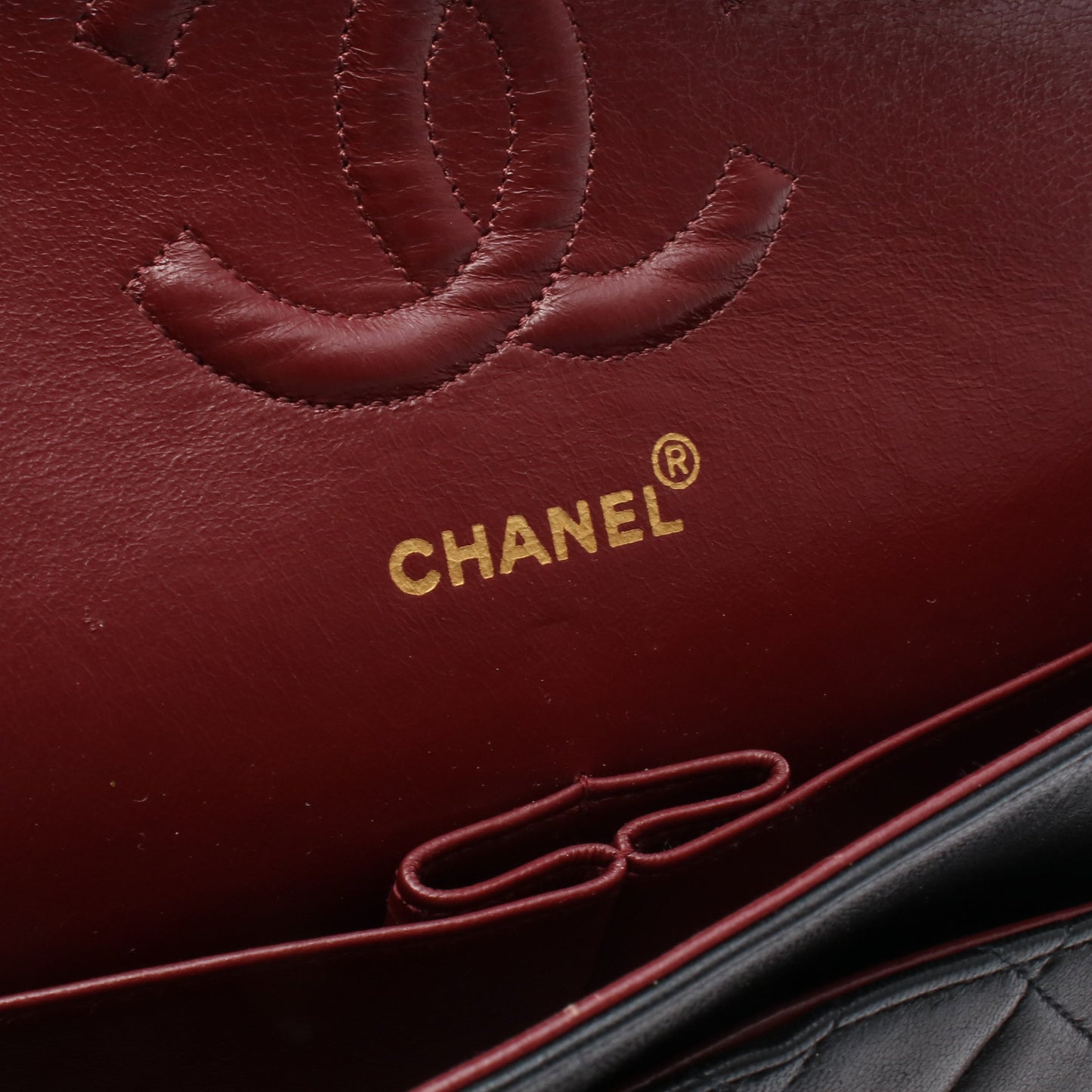 マトラッセ ダブルフラップ Wチェーンショルダーバッグ ラムスキン ブラック ゴールド金具 シャネル バッグ CHANEL